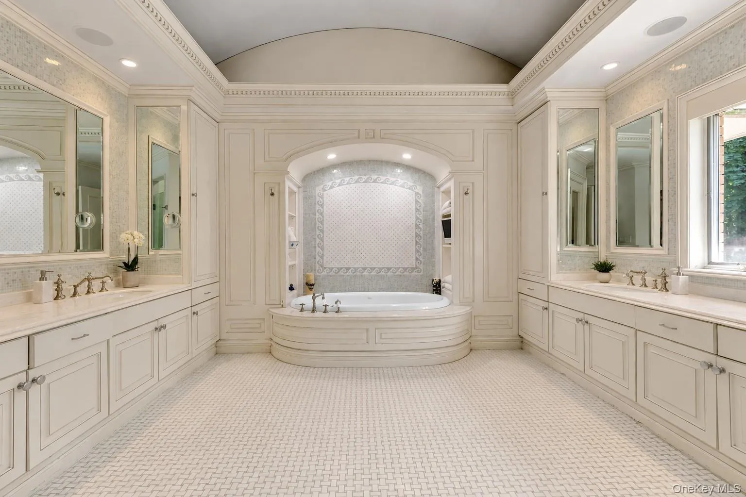 224 Beverly Road, New York, NY, 5 Bedrooms Bedrooms, 15 Rooms Rooms,3 BathroomsBathrooms,Residential,For Rent,Beverly,0,1048749 224 Beverly Road, New York, NY, 5 Bedrooms Bedrooms, 15 Rooms Rooms,3 BathroomsBathrooms,Residential,For Rent,Beverly,0,1048749