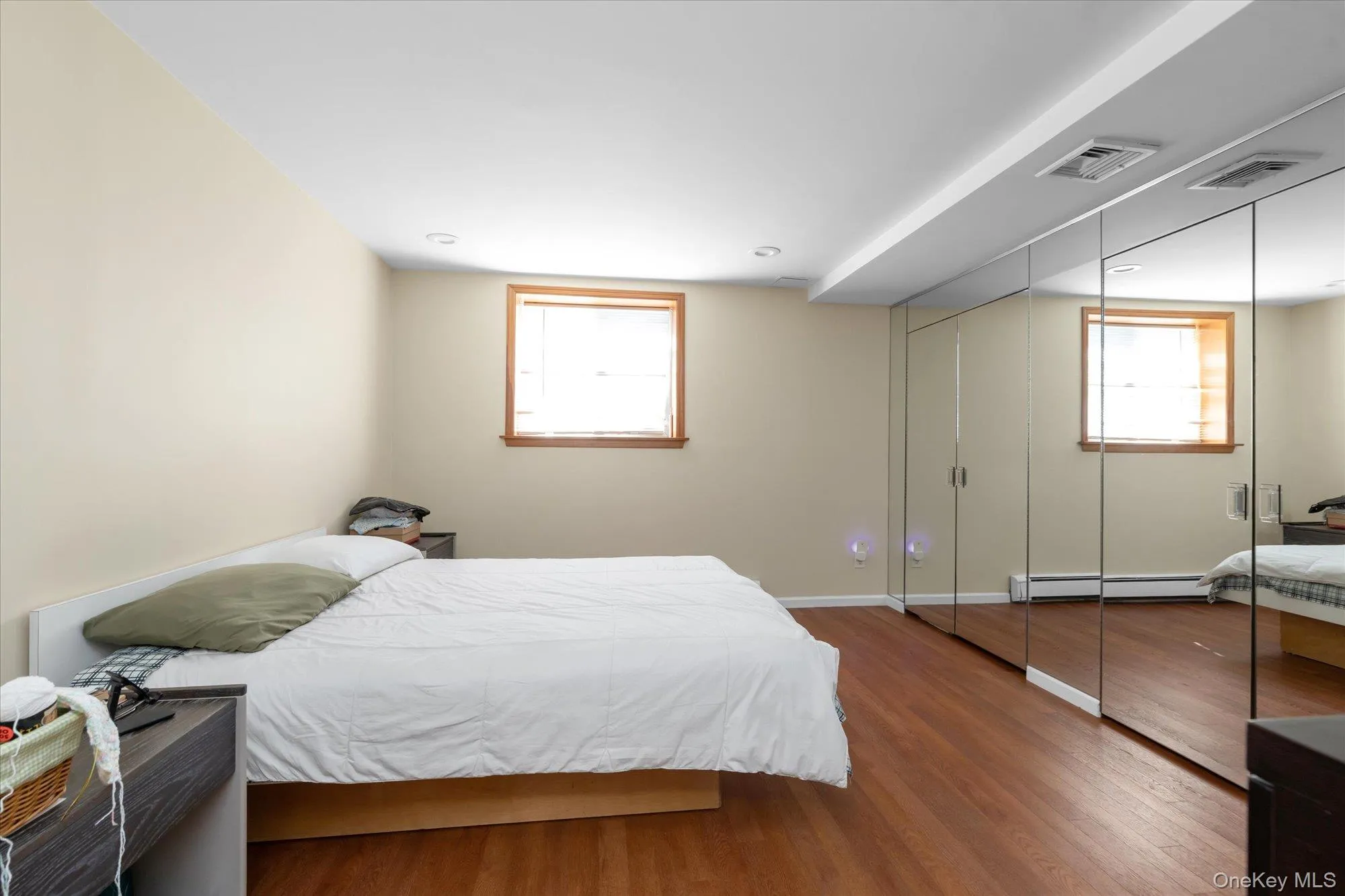 224 Beverly Road, New York, NY, 5 Bedrooms Bedrooms, 15 Rooms Rooms,3 BathroomsBathrooms,Residential,For Rent,Beverly,0,1048749 224 Beverly Road, New York, NY, 5 Bedrooms Bedrooms, 15 Rooms Rooms,3 BathroomsBathrooms,Residential,For Rent,Beverly,0,1048749