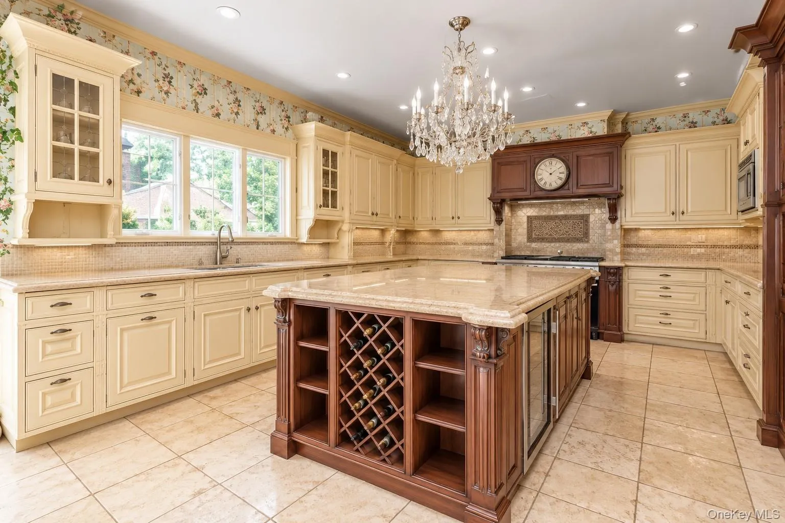 224 Beverly Road, New York, NY, 5 Bedrooms Bedrooms, 15 Rooms Rooms,3 BathroomsBathrooms,Residential,For Rent,Beverly,0,1048749 224 Beverly Road, New York, NY, 5 Bedrooms Bedrooms, 15 Rooms Rooms,3 BathroomsBathrooms,Residential,For Rent,Beverly,0,1048749