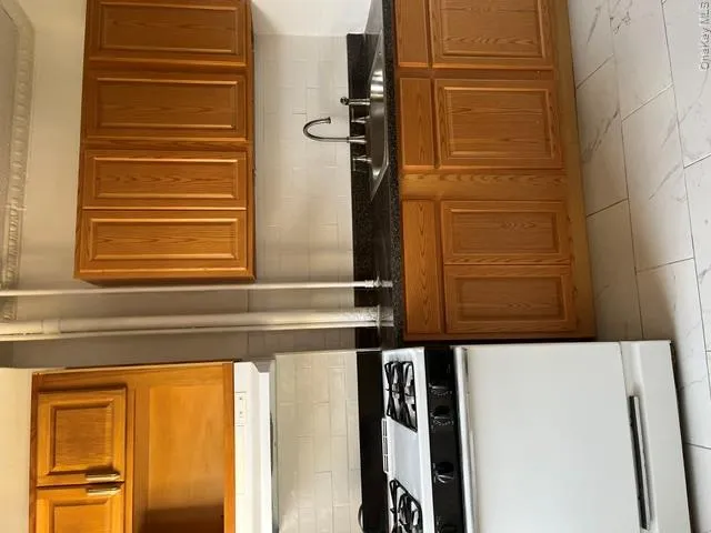 270 Sumpter Street, New York, NY, 3 Bedrooms Bedrooms, 5 Rooms Rooms,1 BathroomBathrooms,Residential Lease,For Rent,Sumpter,0,1048750 270 Sumpter Street, New York, NY, 3 Bedrooms Bedrooms, 5 Rooms Rooms,1 BathroomBathrooms,Residential Lease,For Rent,Sumpter,0,1048750
