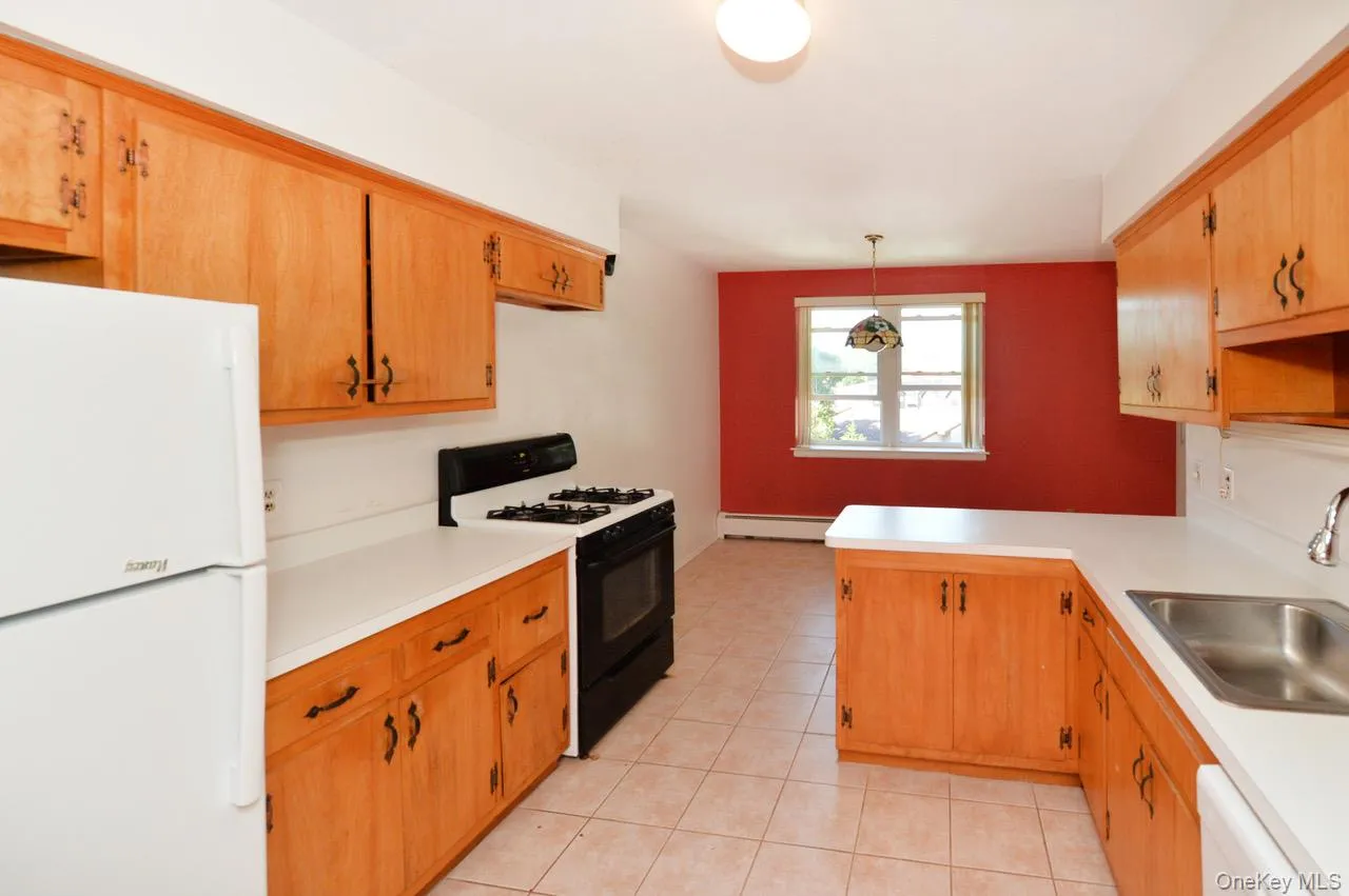 201 Kearsing Parkway, Ramapo, NY, 2 Bedrooms Bedrooms, 5 Rooms Rooms,1 BathroomBathrooms,Residential,For Rent,Kearsing,0,1048751 201 Kearsing Parkway, Ramapo, NY, 2 Bedrooms Bedrooms, 5 Rooms Rooms,1 BathroomBathrooms,Residential,For Rent,Kearsing,0,1048751