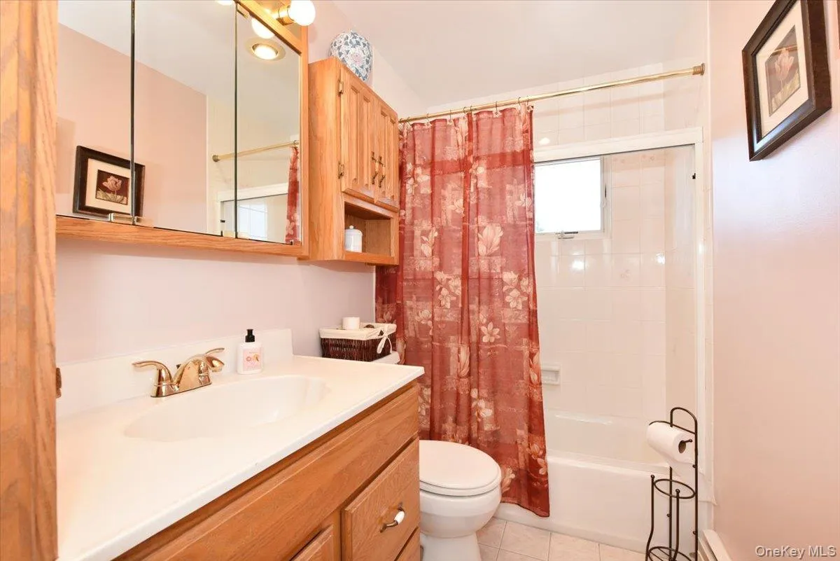 283 Gates Avenue, Babylon, NY, 3 Bedrooms Bedrooms, 7 Rooms Rooms,2 BathroomsBathrooms,Residential,For Rent,Gates,0,1048753 283 Gates Avenue, Babylon, NY, 3 Bedrooms Bedrooms, 7 Rooms Rooms,2 BathroomsBathrooms,Residential,For Rent,Gates,0,1048753