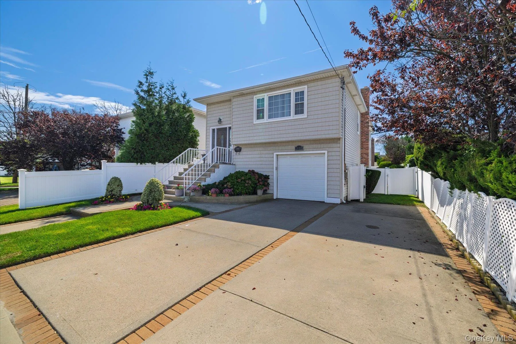 1985 Park Street, Hempstead, NY, 4 Bedrooms Bedrooms, 9 Rooms Rooms,3 BathroomsBathrooms,Residential,For Rent,Park,0,1048755 1985 Park Street, Hempstead, NY, 4 Bedrooms Bedrooms, 9 Rooms Rooms,3 BathroomsBathrooms,Residential,For Rent,Park,0,1048755