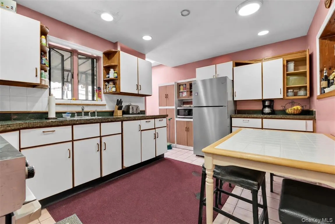 85-20 131st Street, New York, NY, 3 Bedrooms Bedrooms, 6 Rooms Rooms,2 BathroomsBathrooms,Residential,For Rent,131st,0,1048758 85-20 131st Street, New York, NY, 3 Bedrooms Bedrooms, 6 Rooms Rooms,2 BathroomsBathrooms,Residential,For Rent,131st,0,1048758