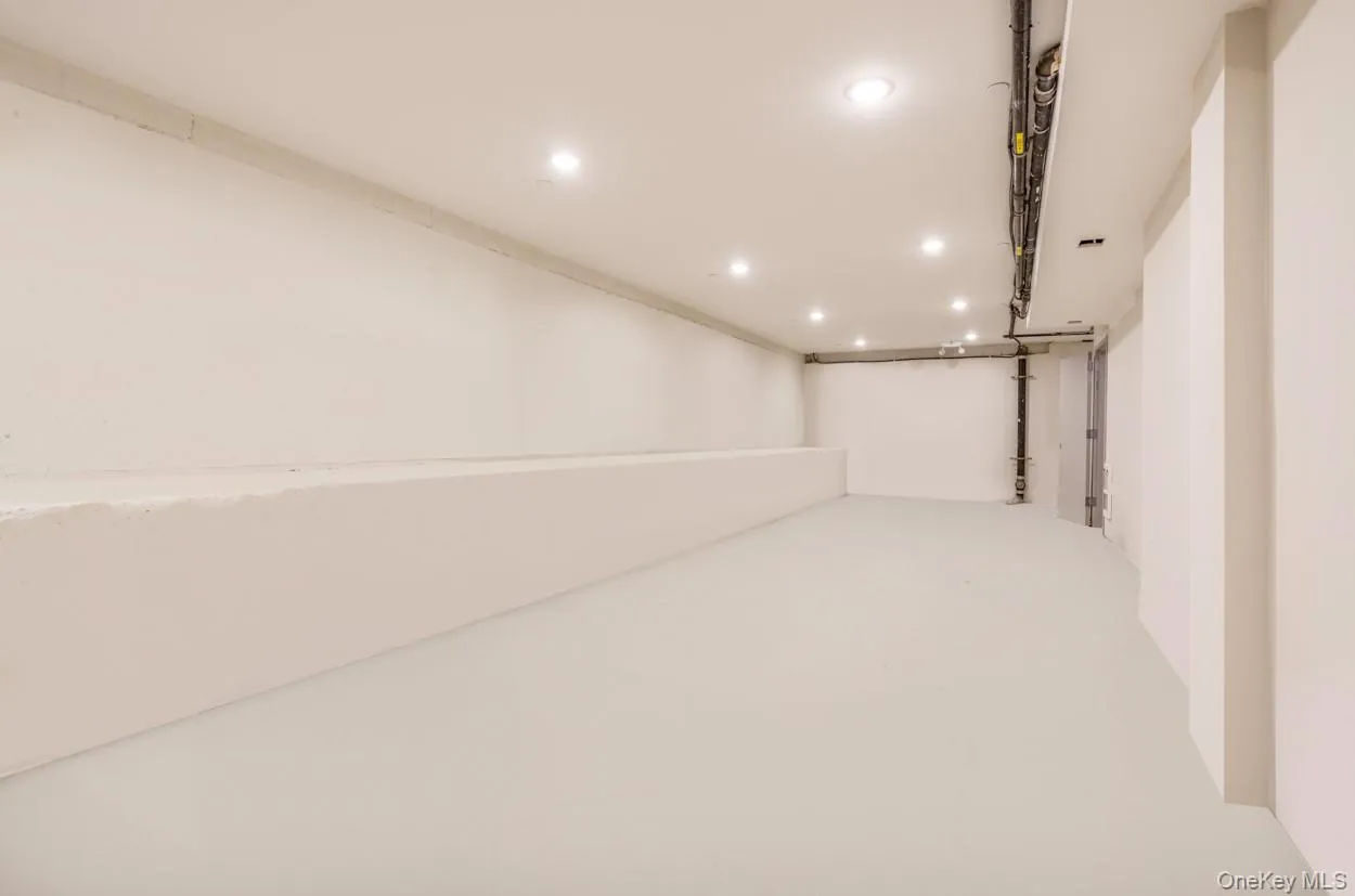 3038 Steinway Street, New York, NY, ,Commercial Lease,For Rent,Steinway,0,1048763 3038 Steinway Street, New York, NY, ,Commercial Lease,For Rent,Steinway,0,1048763