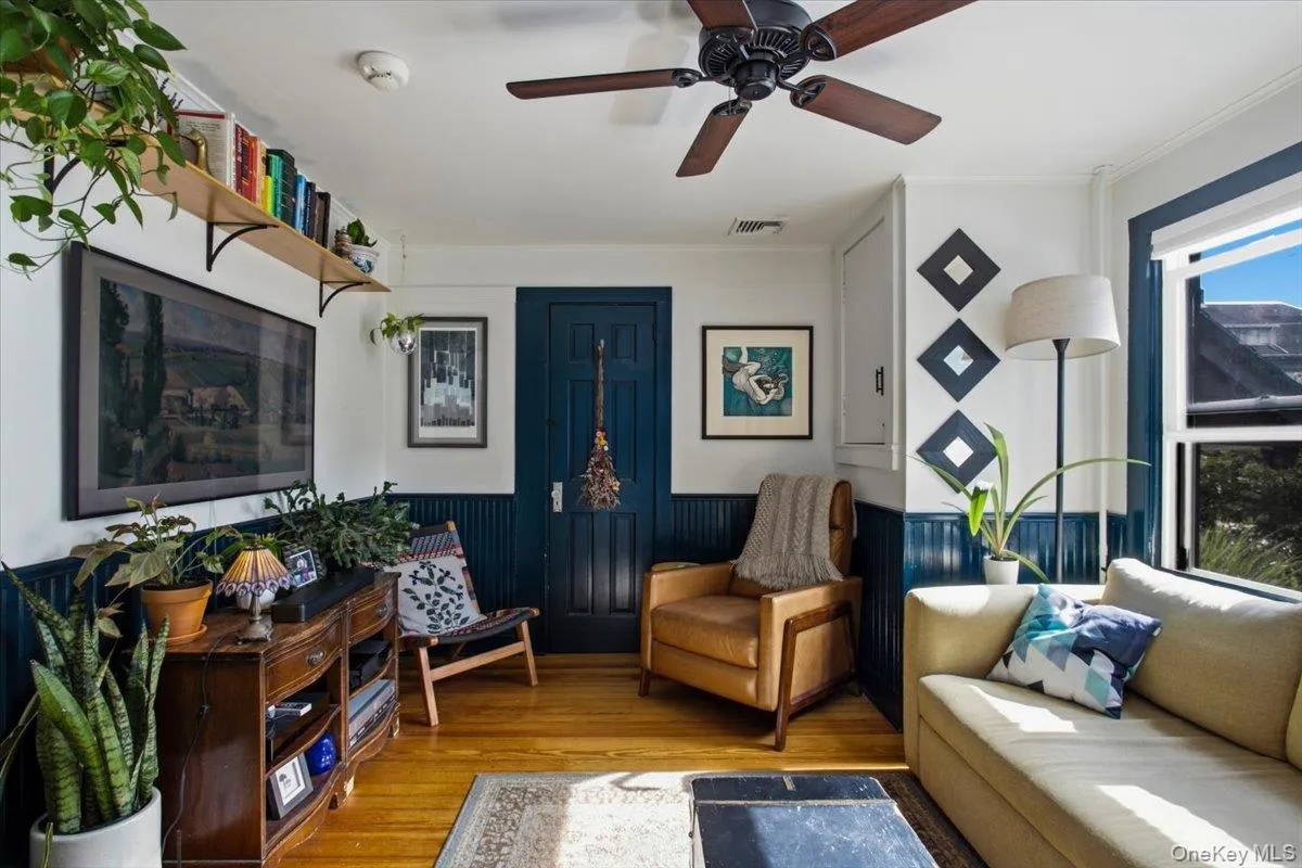 3 Elm Street, Mount Pleasant, NY, 3 Bedrooms Bedrooms, 8 Rooms Rooms,2 BathroomsBathrooms,Residential,For Rent,Elm,0,1048774 3 Elm Street, Mount Pleasant, NY, 3 Bedrooms Bedrooms, 8 Rooms Rooms,2 BathroomsBathrooms,Residential,For Rent,Elm,0,1048774