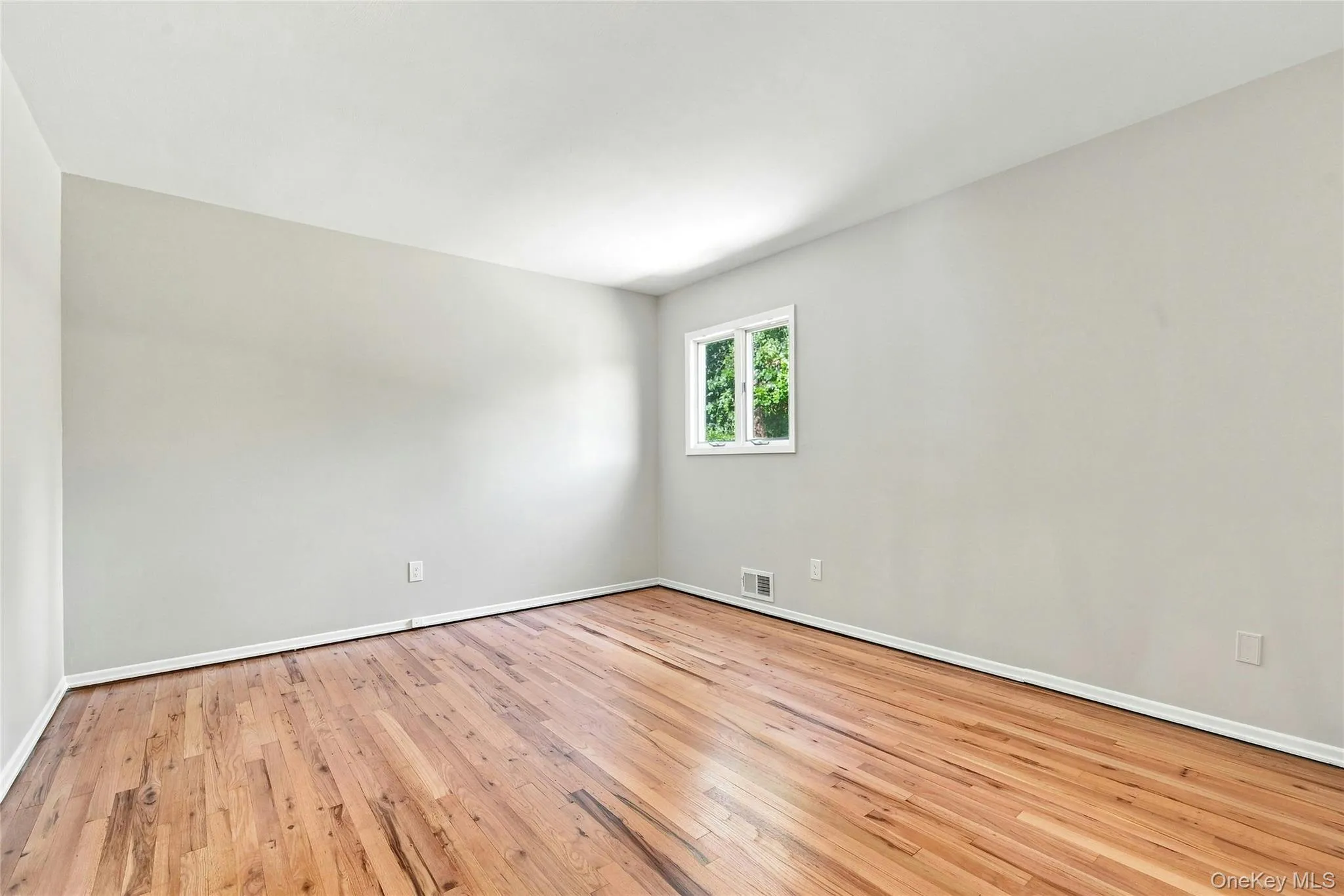 79 39th Street, Islip, NY, 3 Bedrooms Bedrooms, 7 Rooms Rooms,2 BathroomsBathrooms,Residential,For Rent,39th,0,1048776 79 39th Street, Islip, NY, 3 Bedrooms Bedrooms, 7 Rooms Rooms,2 BathroomsBathrooms,Residential,For Rent,39th,0,1048776