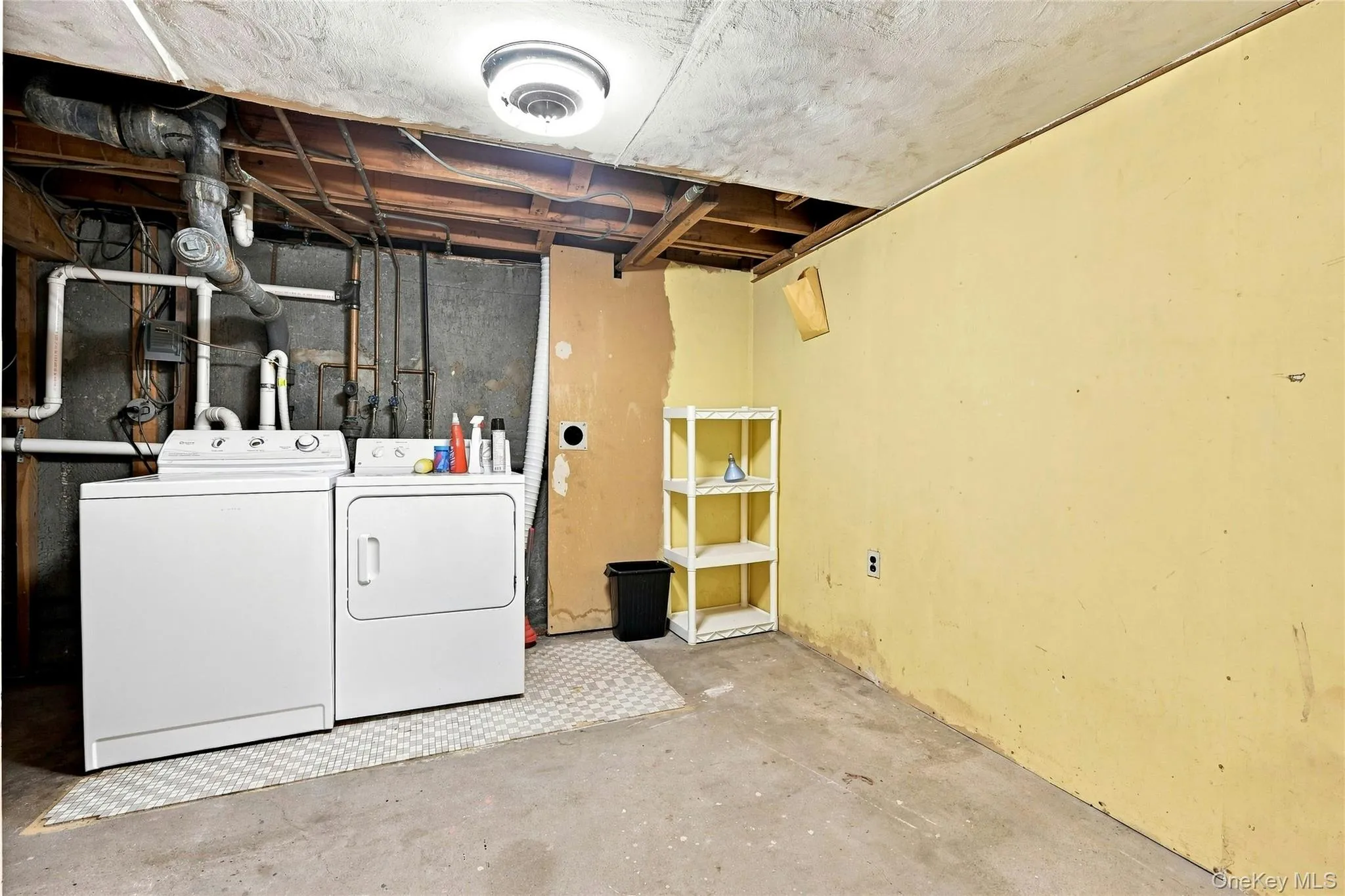 79 39th Street, Islip, NY, 3 Bedrooms Bedrooms, 7 Rooms Rooms,2 BathroomsBathrooms,Residential,For Rent,39th,0,1048776 79 39th Street, Islip, NY, 3 Bedrooms Bedrooms, 7 Rooms Rooms,2 BathroomsBathrooms,Residential,For Rent,39th,0,1048776