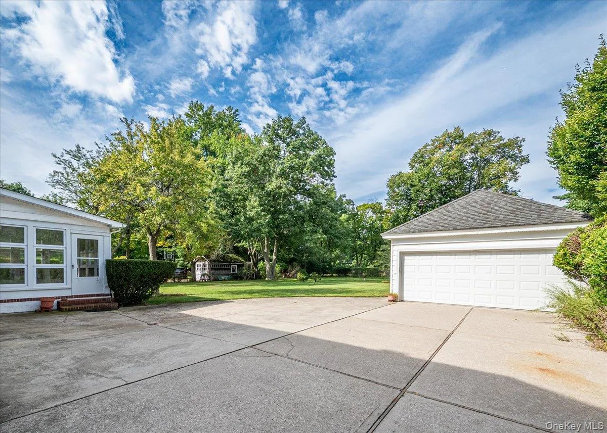 Garage access with ample amount of parking for entertaining. Garage access with ample amount of parking for entertaining.