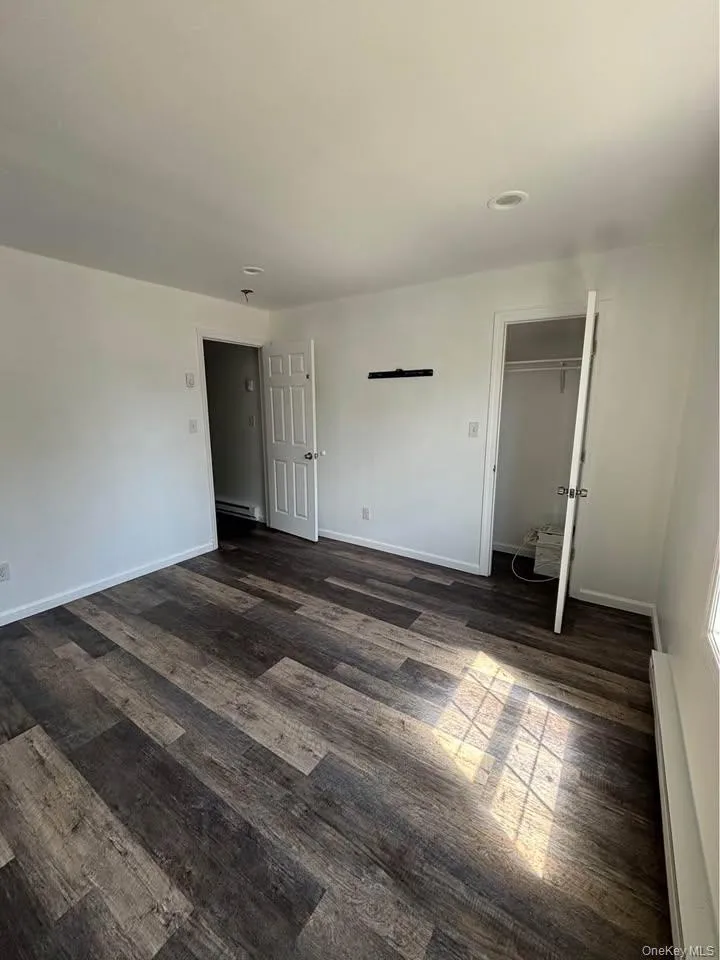 41 Amity Street, Brookhaven, NY, 1 Bedroom Bedrooms, 4 Room Rooms,1 BathroomBathrooms,Residential Lease,For Rent,Amity,0,1048784 41 Amity Street, Brookhaven, NY, 1 Bedroom Bedrooms, 4 Room Rooms,1 BathroomBathrooms,Residential Lease,For Rent,Amity,0,1048784
