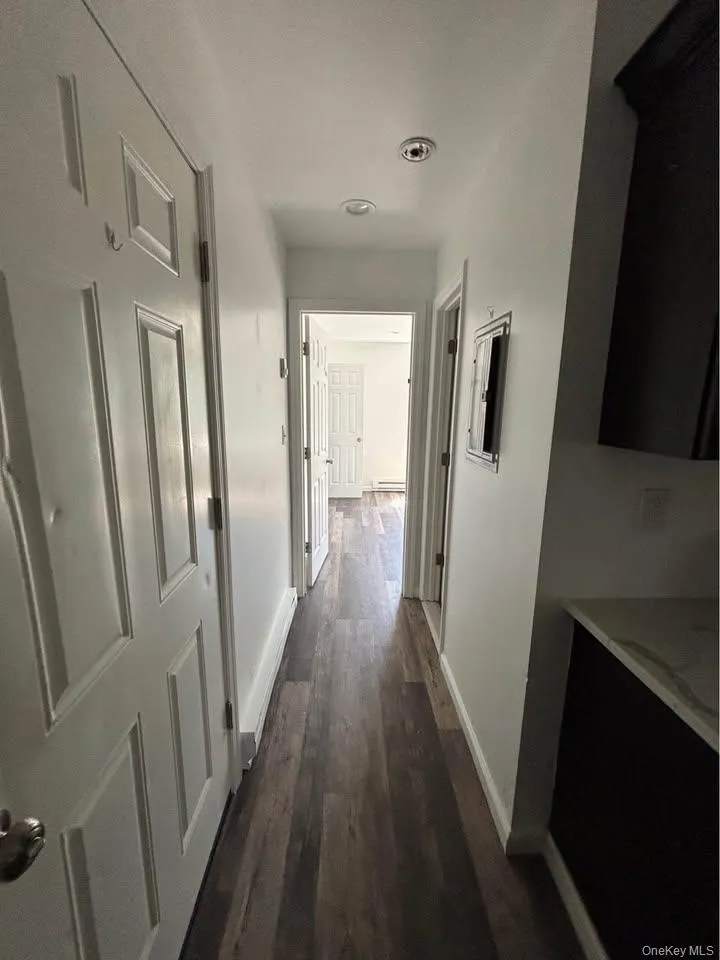 41 Amity Street, Brookhaven, NY, 1 Bedroom Bedrooms, 4 Room Rooms,1 BathroomBathrooms,Residential Lease,For Rent,Amity,0,1048784 41 Amity Street, Brookhaven, NY, 1 Bedroom Bedrooms, 4 Room Rooms,1 BathroomBathrooms,Residential Lease,For Rent,Amity,0,1048784