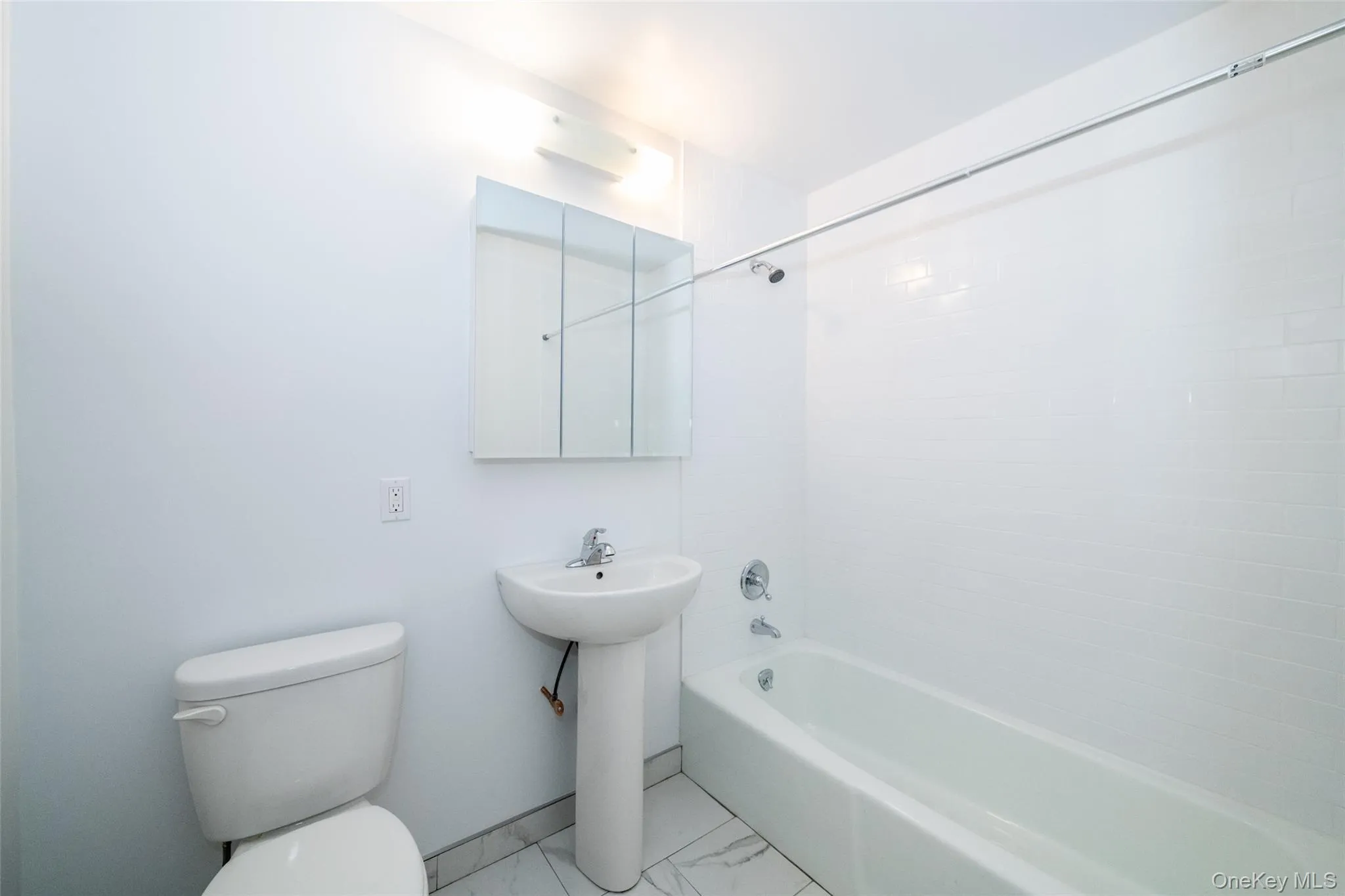 7 Lake Street, White Plains, NY, 1 Bedroom Bedrooms, 4 Rooms Rooms,1 BathroomBathrooms,Residential Lease,For Rent,Lake,0,1048787 7 Lake Street, White Plains, NY, 1 Bedroom Bedrooms, 4 Rooms Rooms,1 BathroomBathrooms,Residential Lease,For Rent,Lake,0,1048787