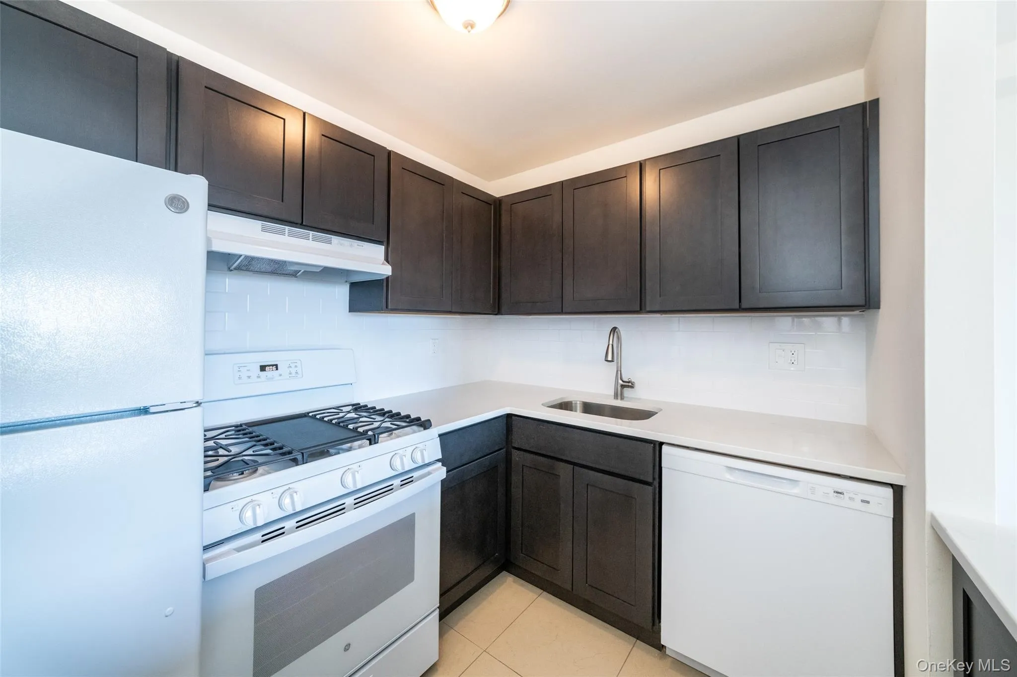 7 Lake Street, White Plains, NY, 1 Bedroom Bedrooms, 4 Rooms Rooms,1 BathroomBathrooms,Residential Lease,For Rent,Lake,0,1048787 7 Lake Street, White Plains, NY, 1 Bedroom Bedrooms, 4 Rooms Rooms,1 BathroomBathrooms,Residential Lease,For Rent,Lake,0,1048787