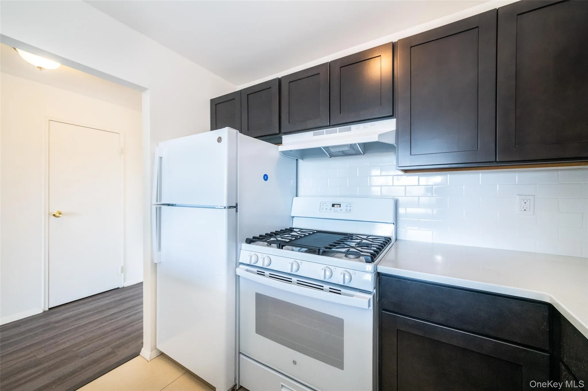 7 Lake Street, White Plains, NY, 1 Bedroom Bedrooms, 4 Rooms Rooms,1 BathroomBathrooms,Residential Lease,For Rent,Lake,0,1048787 7 Lake Street, White Plains, NY, 1 Bedroom Bedrooms, 4 Rooms Rooms,1 BathroomBathrooms,Residential Lease,For Rent,Lake,0,1048787