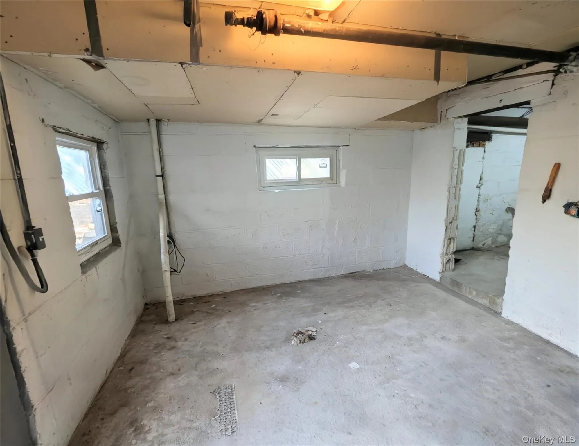 3287 Radio Drive, New York, NY, 3 Bedrooms Bedrooms, 6 Rooms Rooms,2 BathroomsBathrooms,Residential,For Rent,Radio,0,1048792 3287 Radio Drive, New York, NY, 3 Bedrooms Bedrooms, 6 Rooms Rooms,2 BathroomsBathrooms,Residential,For Rent,Radio,0,1048792