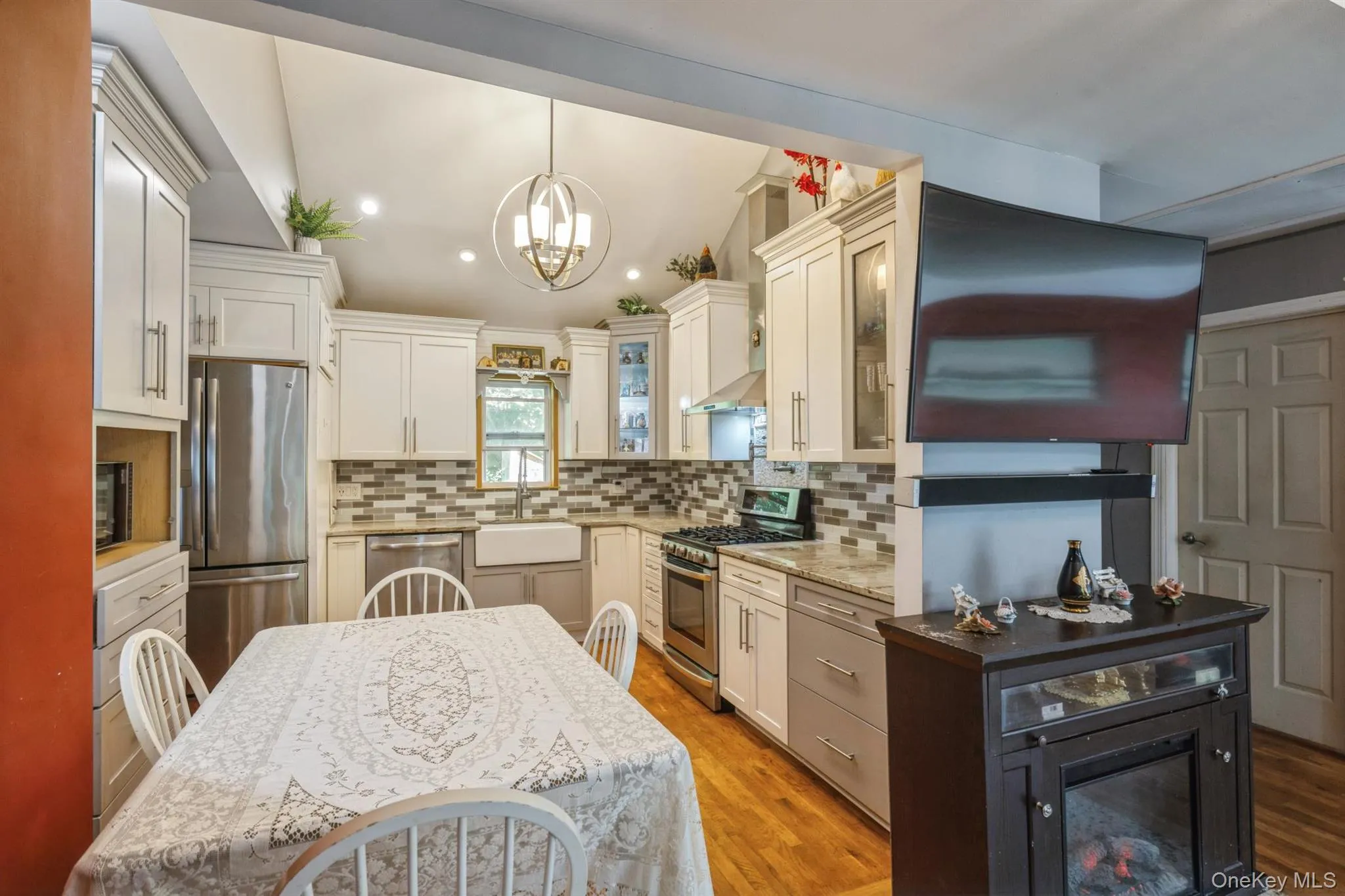 25 Tamarack Road, Brookhaven, NY, 5 Bedrooms Bedrooms, 9 Rooms Rooms,3 BathroomsBathrooms,Residential,For Rent,Tamarack,0,1048793 25 Tamarack Road, Brookhaven, NY, 5 Bedrooms Bedrooms, 9 Rooms Rooms,3 BathroomsBathrooms,Residential,For Rent,Tamarack,0,1048793