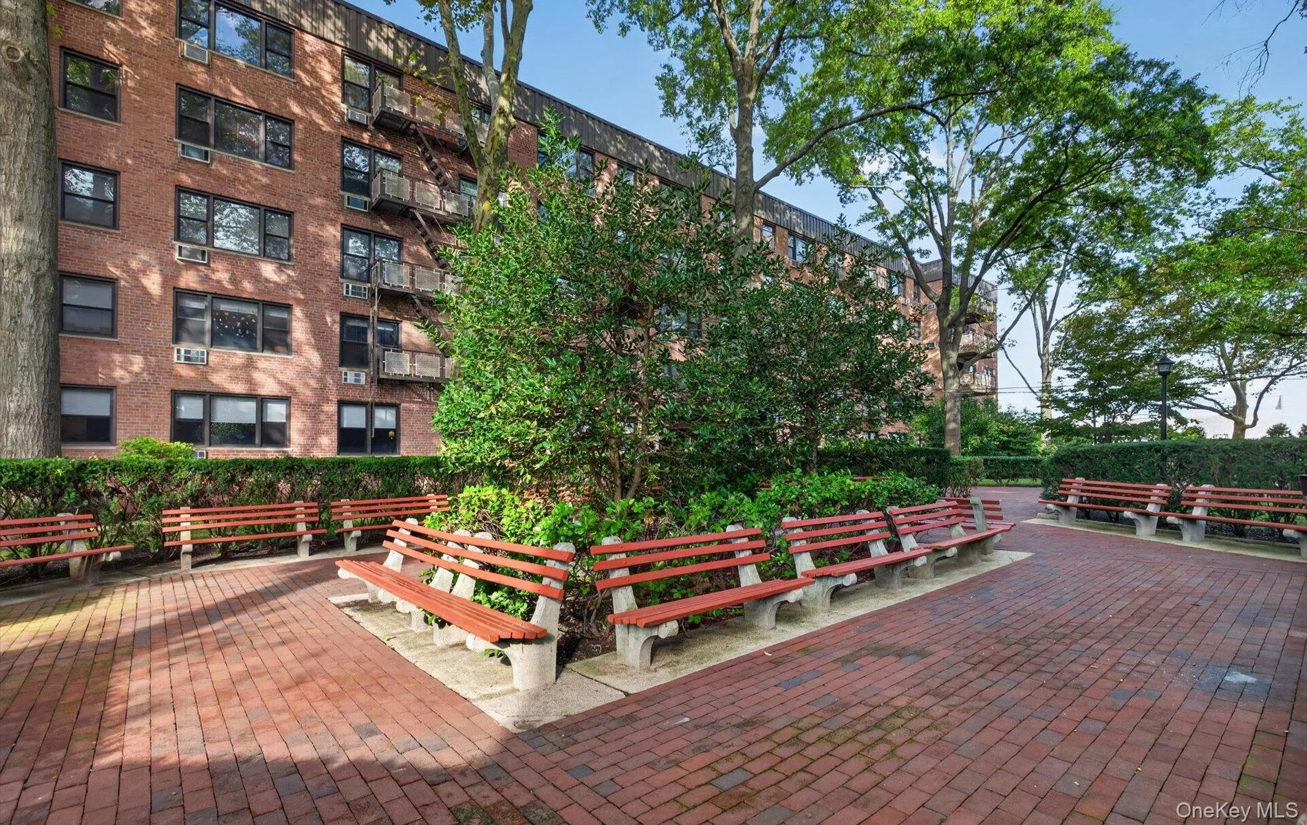 4 Birchwood Court, North Hempstead, NY, 1 Bedroom Bedrooms, 5 Rooms Rooms,1 BathroomBathrooms,Residential,For Rent,Birchwood,0,1048796 4 Birchwood Court, North Hempstead, NY, 1 Bedroom Bedrooms, 5 Rooms Rooms,1 BathroomBathrooms,Residential,For Rent,Birchwood,0,1048796
