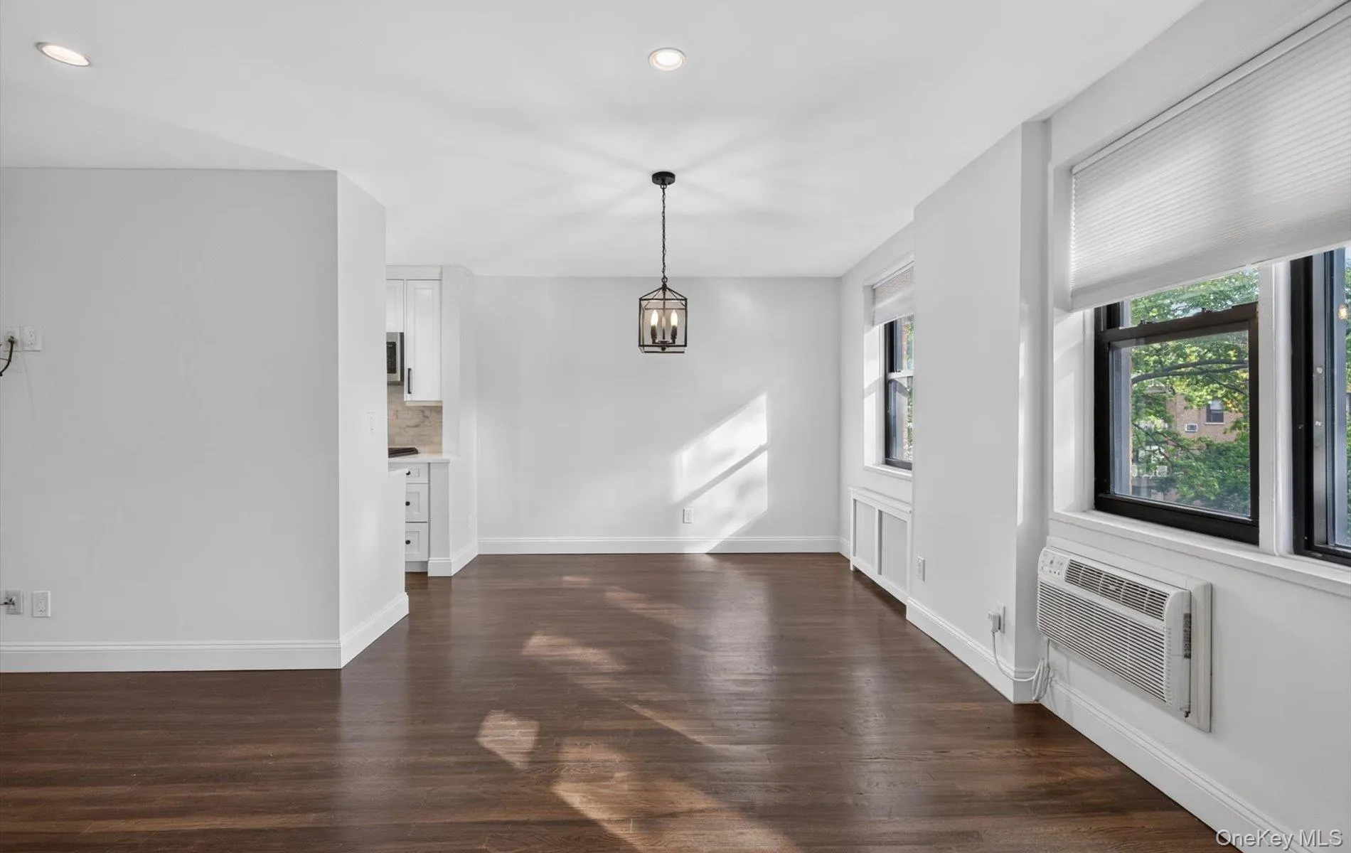 4 Birchwood Court, North Hempstead, NY, 1 Bedroom Bedrooms, 5 Rooms Rooms,1 BathroomBathrooms,Residential,For Rent,Birchwood,0,1048796 4 Birchwood Court, North Hempstead, NY, 1 Bedroom Bedrooms, 5 Rooms Rooms,1 BathroomBathrooms,Residential,For Rent,Birchwood,0,1048796