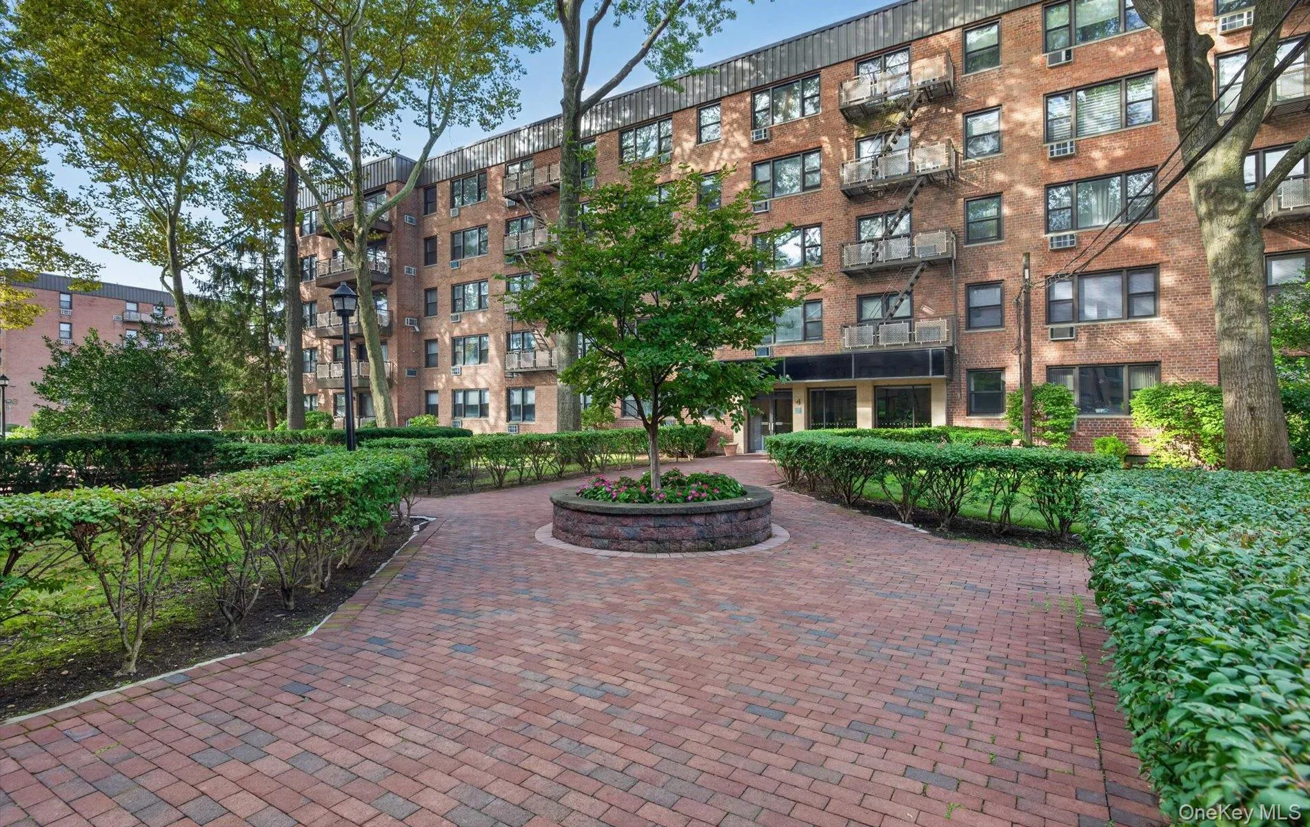 4 Birchwood Court, North Hempstead, NY, 1 Bedroom Bedrooms, 5 Rooms Rooms,1 BathroomBathrooms,Residential,For Rent,Birchwood,0,1048796 4 Birchwood Court, North Hempstead, NY, 1 Bedroom Bedrooms, 5 Rooms Rooms,1 BathroomBathrooms,Residential,For Rent,Birchwood,0,1048796