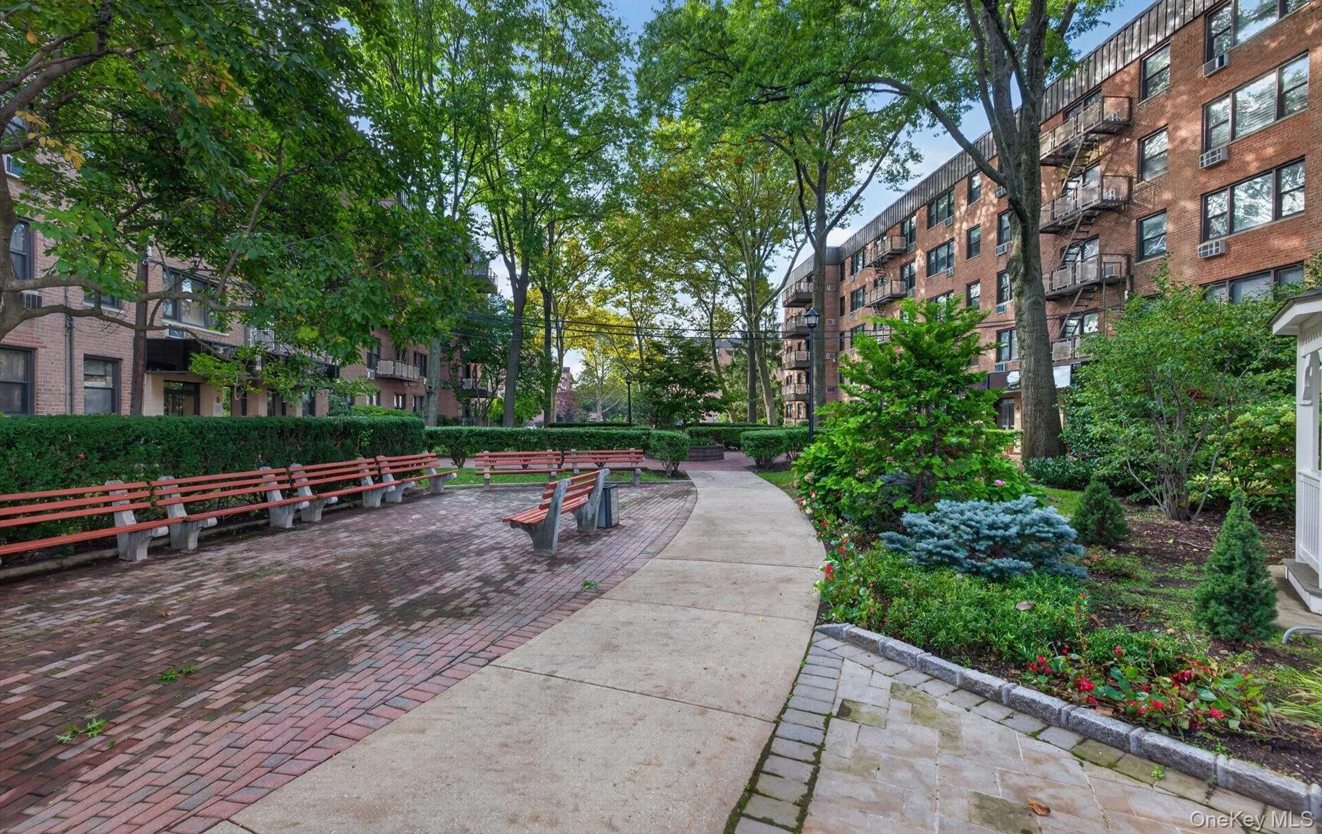 4 Birchwood Court, North Hempstead, NY, 1 Bedroom Bedrooms, 5 Rooms Rooms,1 BathroomBathrooms,Residential,For Rent,Birchwood,0,1048796 4 Birchwood Court, North Hempstead, NY, 1 Bedroom Bedrooms, 5 Rooms Rooms,1 BathroomBathrooms,Residential,For Rent,Birchwood,0,1048796