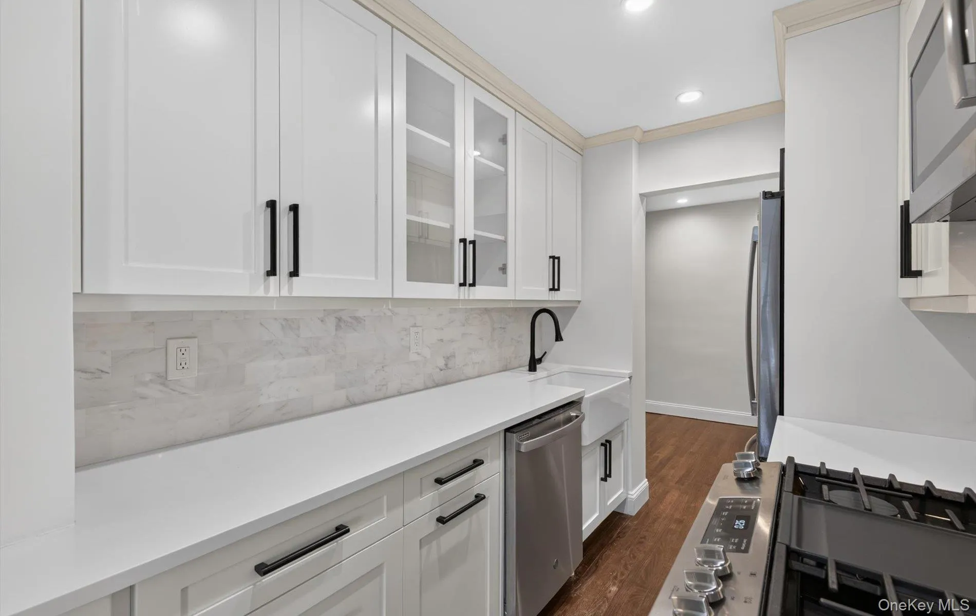 4 Birchwood Court, North Hempstead, NY, 1 Bedroom Bedrooms, 5 Rooms Rooms,1 BathroomBathrooms,Residential,For Rent,Birchwood,0,1048796 4 Birchwood Court, North Hempstead, NY, 1 Bedroom Bedrooms, 5 Rooms Rooms,1 BathroomBathrooms,Residential,For Rent,Birchwood,0,1048796
