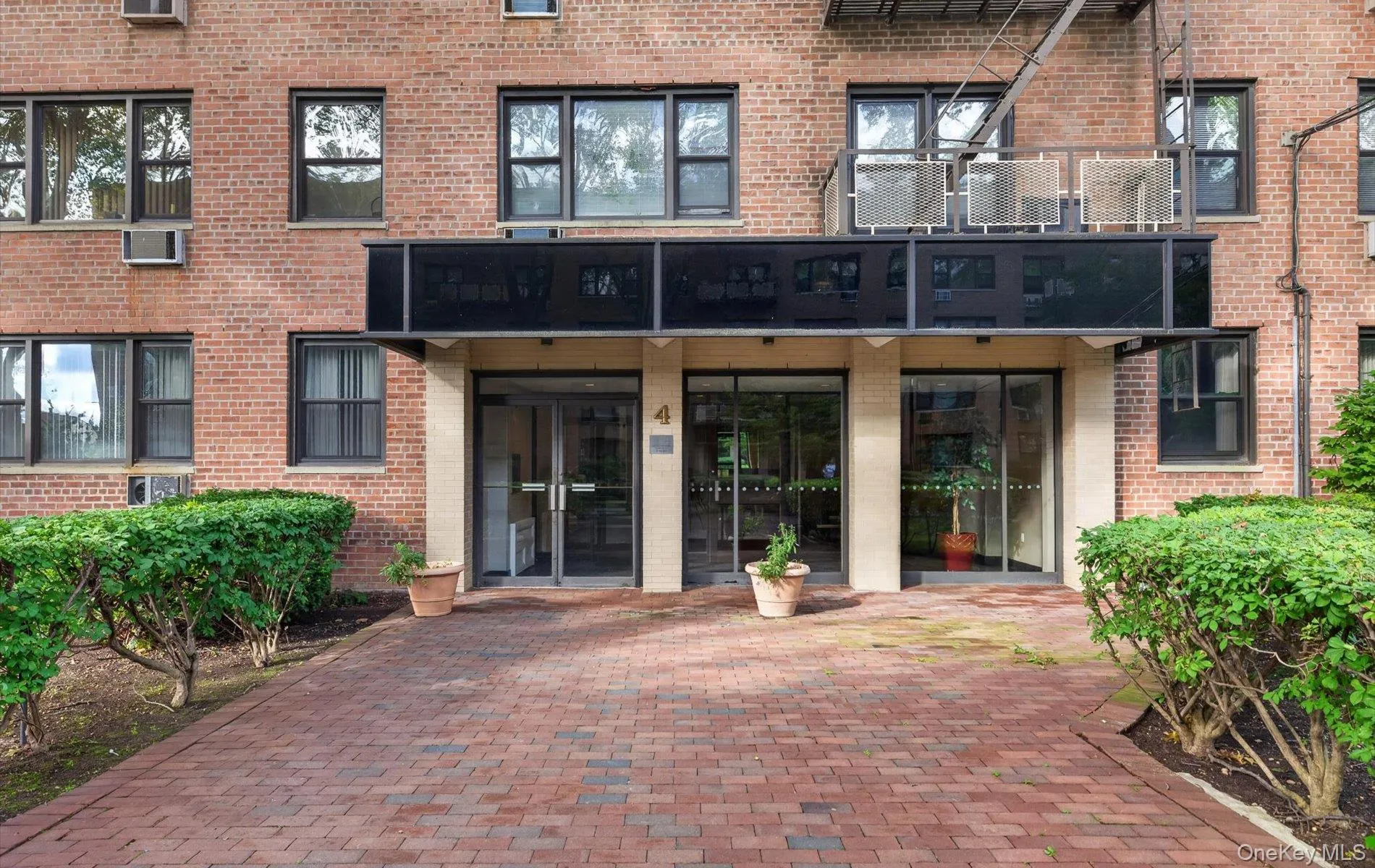 4 Birchwood Court, North Hempstead, NY, 1 Bedroom Bedrooms, 5 Rooms Rooms,1 BathroomBathrooms,Residential,For Rent,Birchwood,0,1048796 4 Birchwood Court, North Hempstead, NY, 1 Bedroom Bedrooms, 5 Rooms Rooms,1 BathroomBathrooms,Residential,For Rent,Birchwood,0,1048796