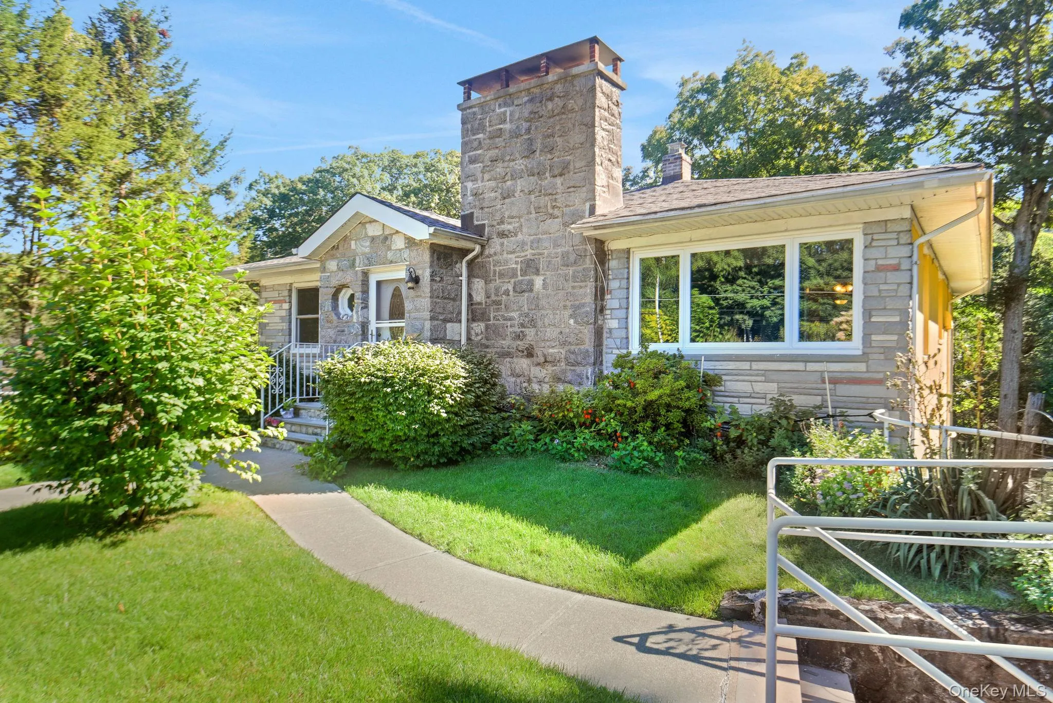 6 Arbutus Street, Putnam Valley, NY, 3 Bedrooms Bedrooms, 11 Rooms Rooms,2 BathroomsBathrooms,Residential,For Rent,Arbutus,0,1048801 6 Arbutus Street, Putnam Valley, NY, 3 Bedrooms Bedrooms, 11 Rooms Rooms,2 BathroomsBathrooms,Residential,For Rent,Arbutus,0,1048801
