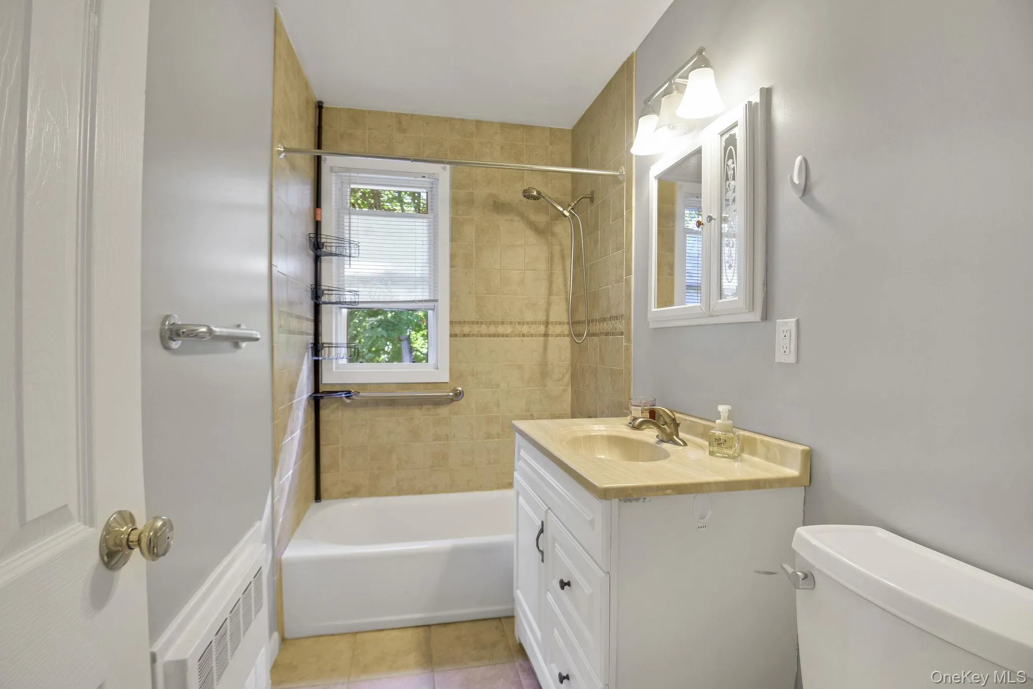 6 Arbutus Street, Putnam Valley, NY, 3 Bedrooms Bedrooms, 11 Rooms Rooms,2 BathroomsBathrooms,Residential,For Rent,Arbutus,0,1048801 6 Arbutus Street, Putnam Valley, NY, 3 Bedrooms Bedrooms, 11 Rooms Rooms,2 BathroomsBathrooms,Residential,For Rent,Arbutus,0,1048801