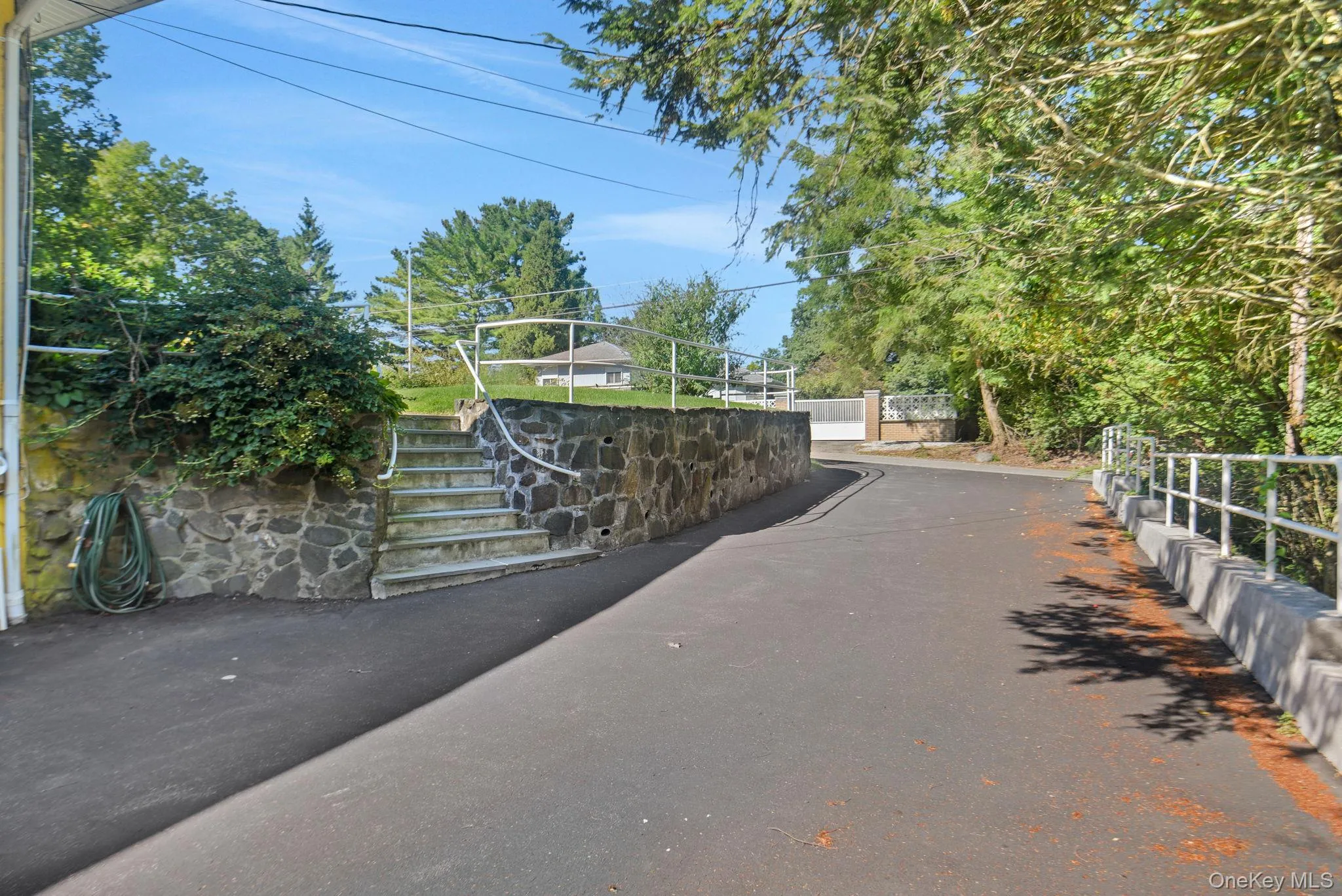 6 Arbutus Street, Putnam Valley, NY, 3 Bedrooms Bedrooms, 11 Rooms Rooms,2 BathroomsBathrooms,Residential,For Rent,Arbutus,0,1048801 6 Arbutus Street, Putnam Valley, NY, 3 Bedrooms Bedrooms, 11 Rooms Rooms,2 BathroomsBathrooms,Residential,For Rent,Arbutus,0,1048801