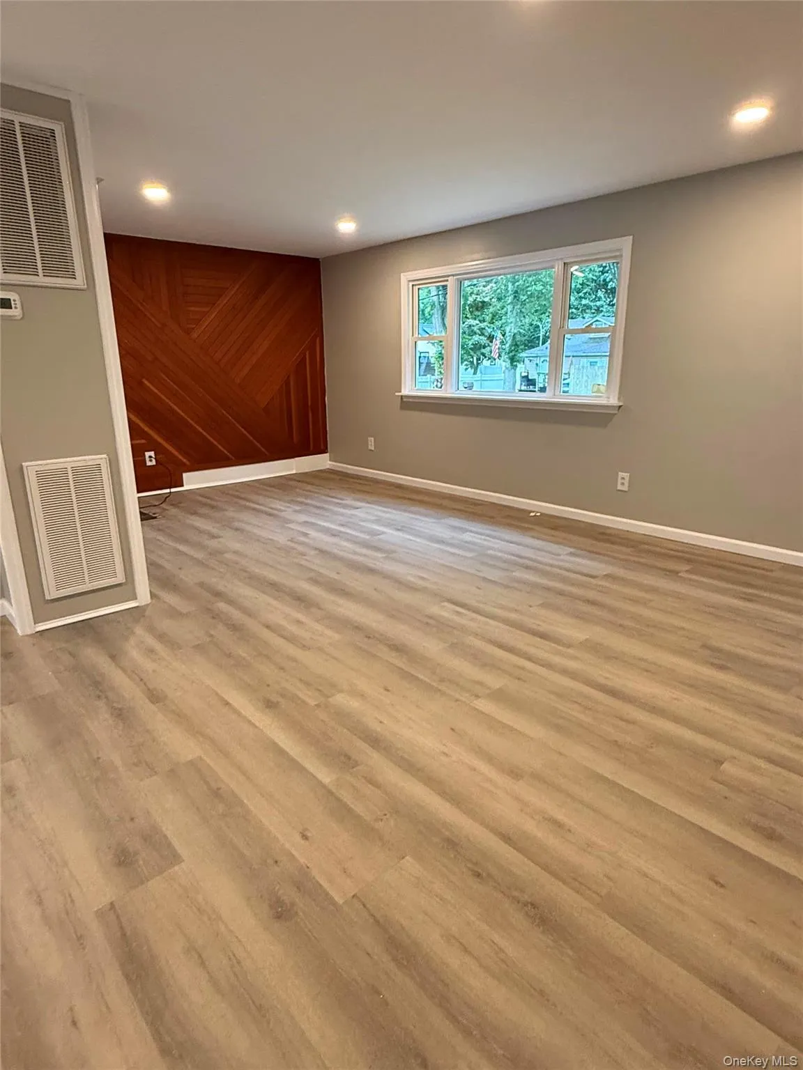 21 Astoria Road, Brookhaven, NY, 3 Bedrooms Bedrooms, 5 Rooms Rooms,1 BathroomBathrooms,Residential,For Rent,Astoria,0,1048803 21 Astoria Road, Brookhaven, NY, 3 Bedrooms Bedrooms, 5 Rooms Rooms,1 BathroomBathrooms,Residential,For Rent,Astoria,0,1048803