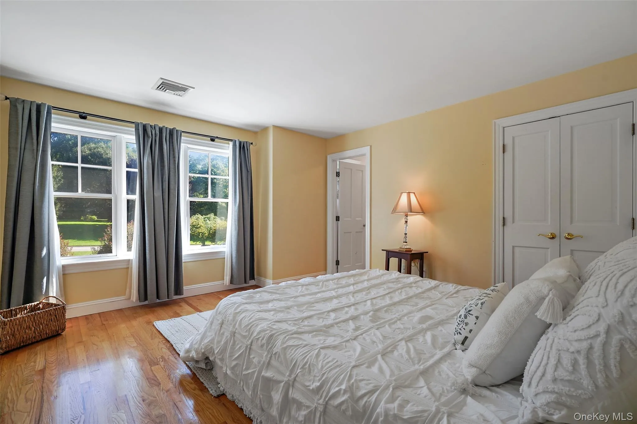 with en-suite with en-suite