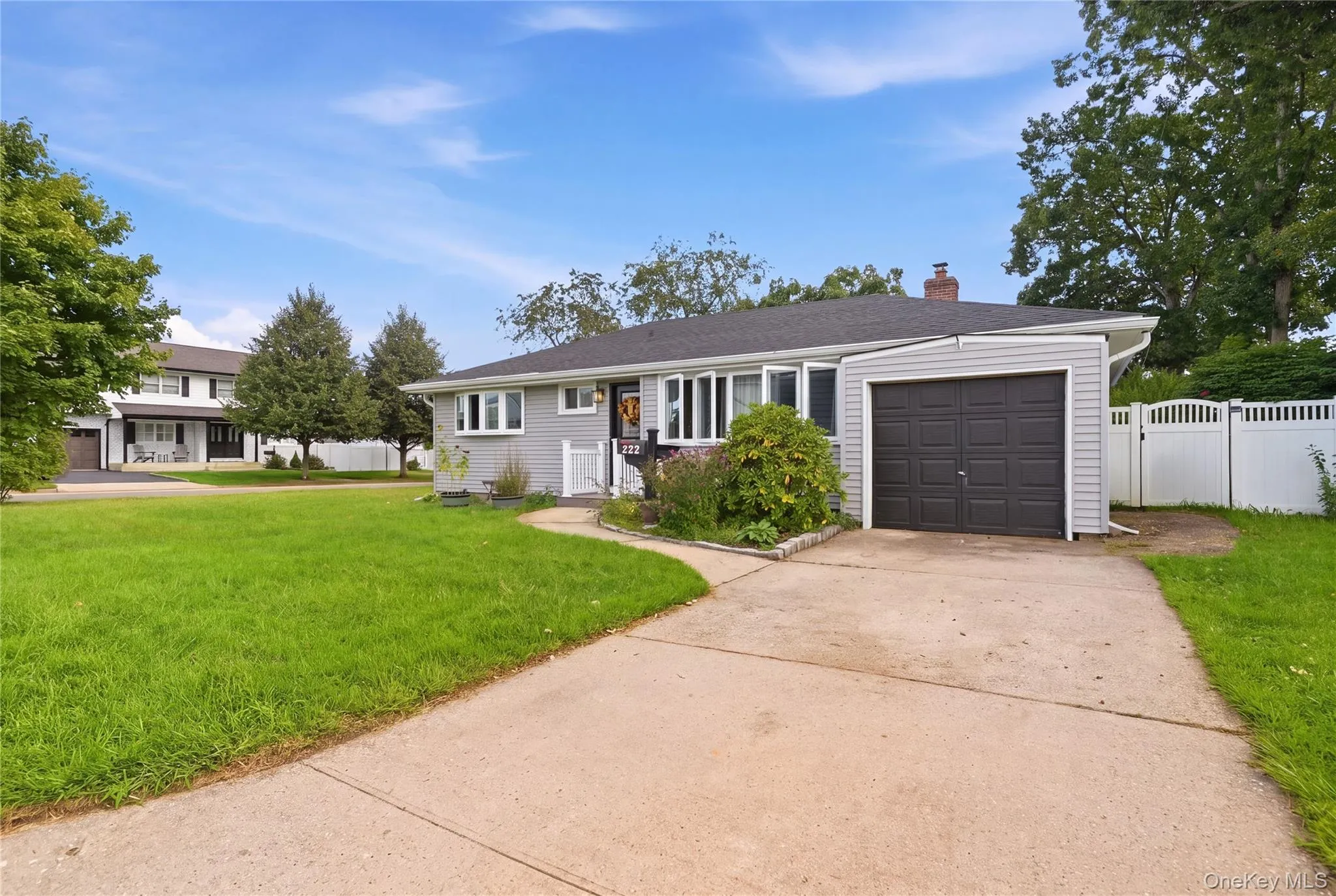 222 Jerusalem Avenue, Oyster Bay, NY, 4 Bedrooms Bedrooms, 9 Rooms Rooms,1 BathroomBathrooms,Residential,For Rent,Jerusalem,0,1048809 222 Jerusalem Avenue, Oyster Bay, NY, 4 Bedrooms Bedrooms, 9 Rooms Rooms,1 BathroomBathrooms,Residential,For Rent,Jerusalem,0,1048809