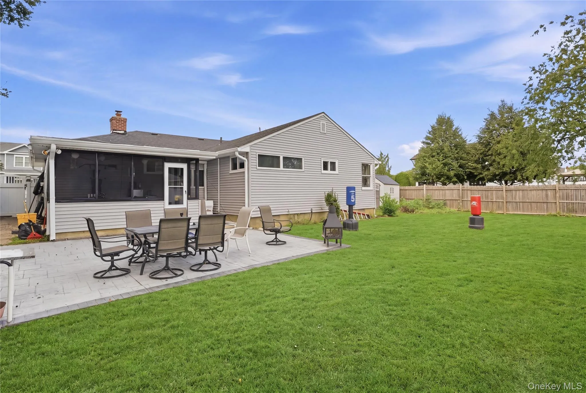 222 Jerusalem Avenue, Oyster Bay, NY, 4 Bedrooms Bedrooms, 9 Rooms Rooms,1 BathroomBathrooms,Residential,For Rent,Jerusalem,0,1048809 222 Jerusalem Avenue, Oyster Bay, NY, 4 Bedrooms Bedrooms, 9 Rooms Rooms,1 BathroomBathrooms,Residential,For Rent,Jerusalem,0,1048809