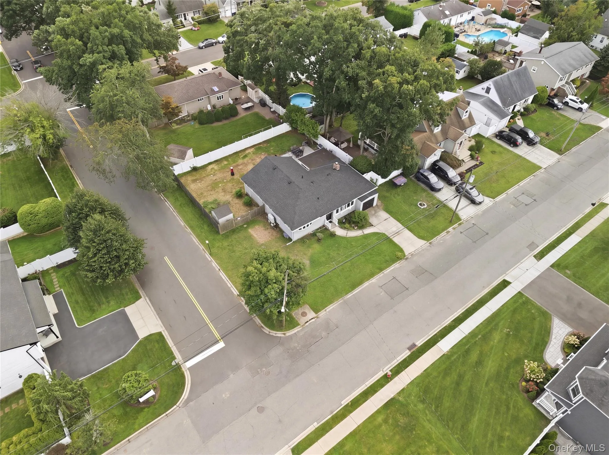 222 Jerusalem Avenue, Oyster Bay, NY, 4 Bedrooms Bedrooms, 9 Rooms Rooms,1 BathroomBathrooms,Residential,For Rent,Jerusalem,0,1048809 222 Jerusalem Avenue, Oyster Bay, NY, 4 Bedrooms Bedrooms, 9 Rooms Rooms,1 BathroomBathrooms,Residential,For Rent,Jerusalem,0,1048809