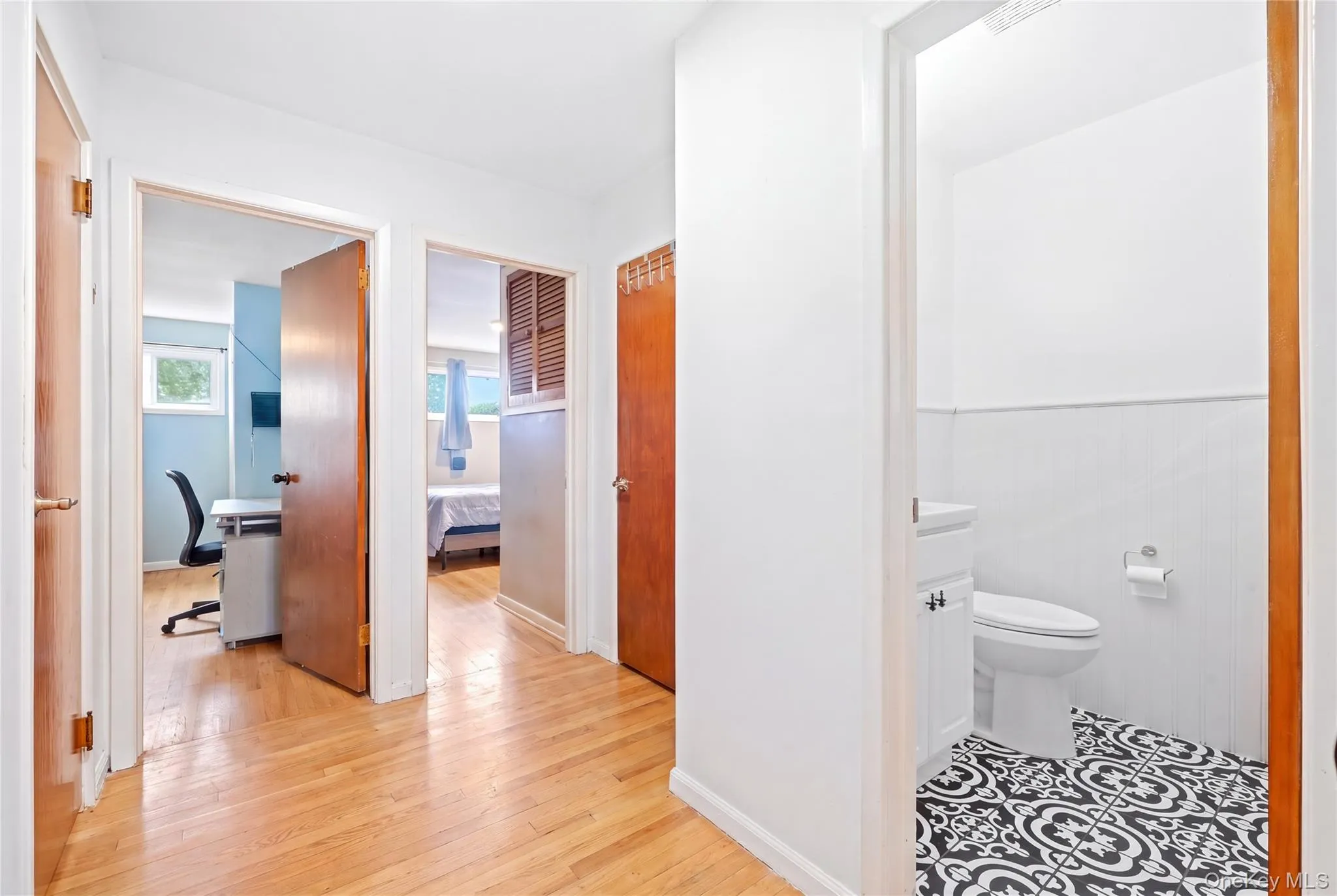 222 Jerusalem Avenue, Oyster Bay, NY, 4 Bedrooms Bedrooms, 9 Rooms Rooms,1 BathroomBathrooms,Residential,For Rent,Jerusalem,0,1048809 222 Jerusalem Avenue, Oyster Bay, NY, 4 Bedrooms Bedrooms, 9 Rooms Rooms,1 BathroomBathrooms,Residential,For Rent,Jerusalem,0,1048809