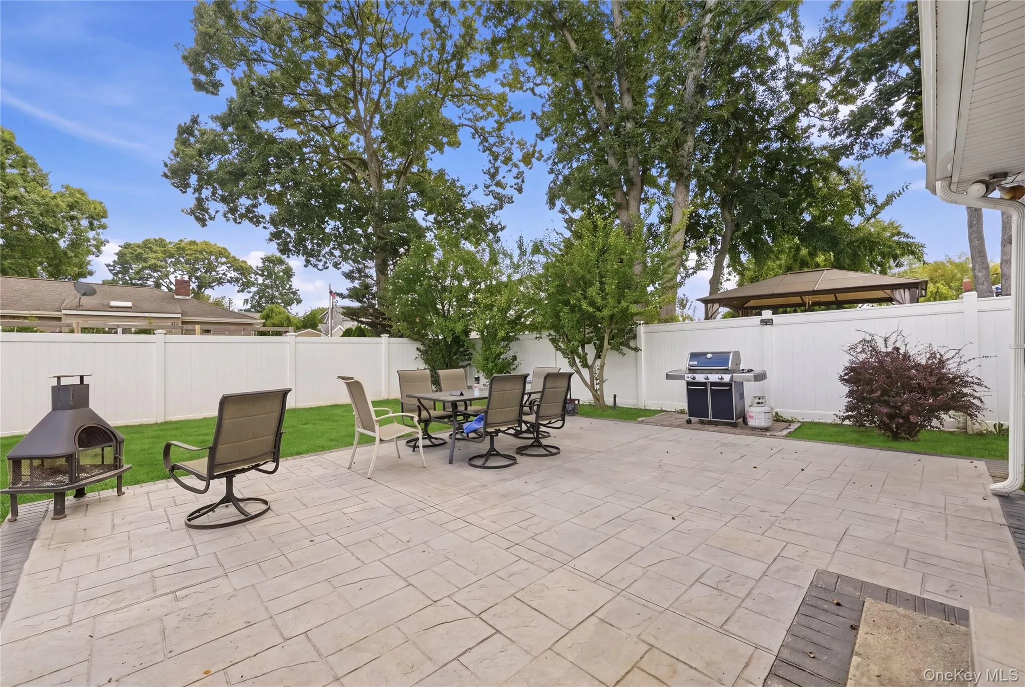 222 Jerusalem Avenue, Oyster Bay, NY, 4 Bedrooms Bedrooms, 9 Rooms Rooms,1 BathroomBathrooms,Residential,For Rent,Jerusalem,0,1048809 222 Jerusalem Avenue, Oyster Bay, NY, 4 Bedrooms Bedrooms, 9 Rooms Rooms,1 BathroomBathrooms,Residential,For Rent,Jerusalem,0,1048809