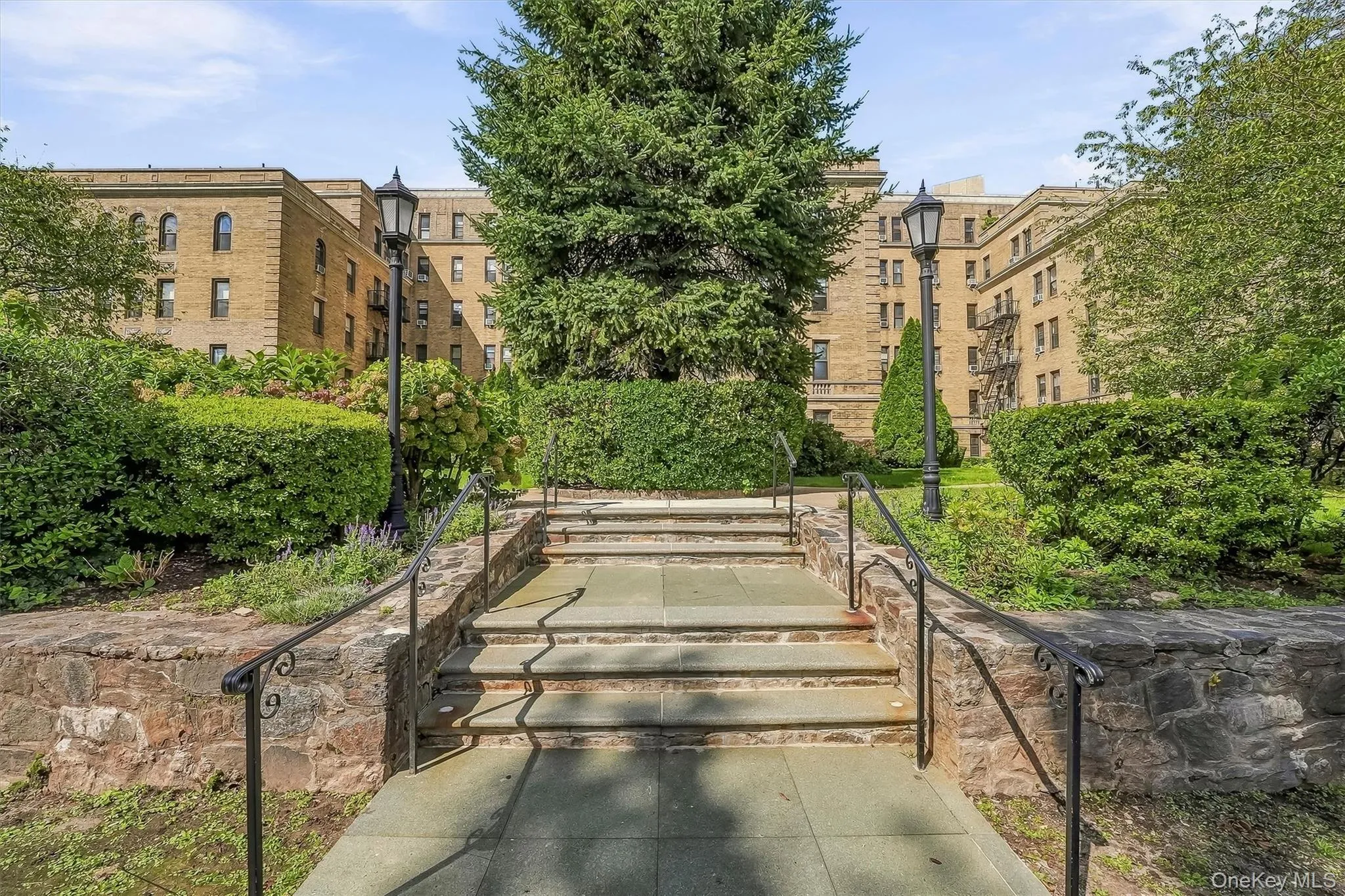 43 Calton Road, New Rochelle, NY, 1 Bedroom Bedrooms, 3 Rooms Rooms,1 BathroomBathrooms,Residential,For Rent,Calton,0,1048818 43 Calton Road, New Rochelle, NY, 1 Bedroom Bedrooms, 3 Rooms Rooms,1 BathroomBathrooms,Residential,For Rent,Calton,0,1048818