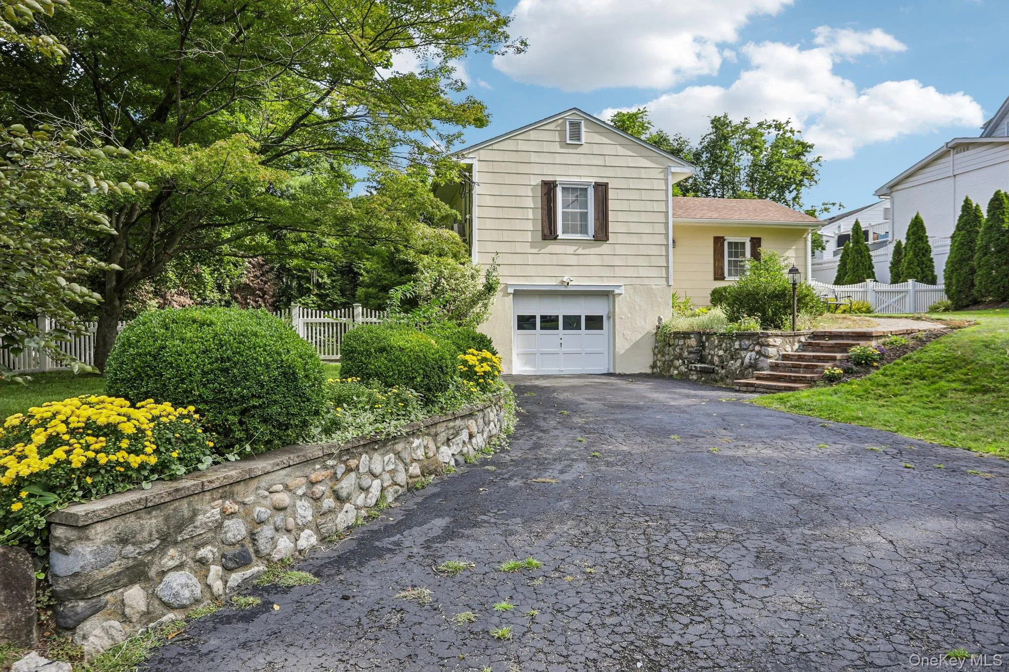 1 Brentwood Drive, Mount Pleasant, NY, 3 Bedrooms Bedrooms, 5 Rooms Rooms,1 BathroomBathrooms,Residential,For Rent,Brentwood,0,1048822 1 Brentwood Drive, Mount Pleasant, NY, 3 Bedrooms Bedrooms, 5 Rooms Rooms,1 BathroomBathrooms,Residential,For Rent,Brentwood,0,1048822