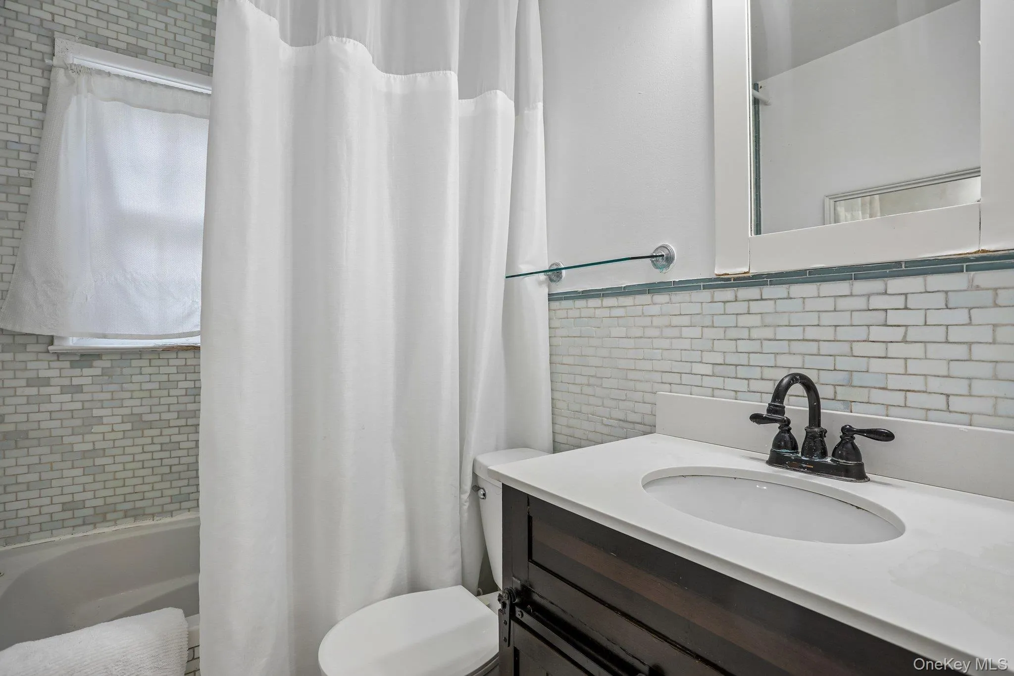 1 Brentwood Drive, Mount Pleasant, NY, 3 Bedrooms Bedrooms, 5 Rooms Rooms,1 BathroomBathrooms,Residential,For Rent,Brentwood,0,1048822 1 Brentwood Drive, Mount Pleasant, NY, 3 Bedrooms Bedrooms, 5 Rooms Rooms,1 BathroomBathrooms,Residential,For Rent,Brentwood,0,1048822
