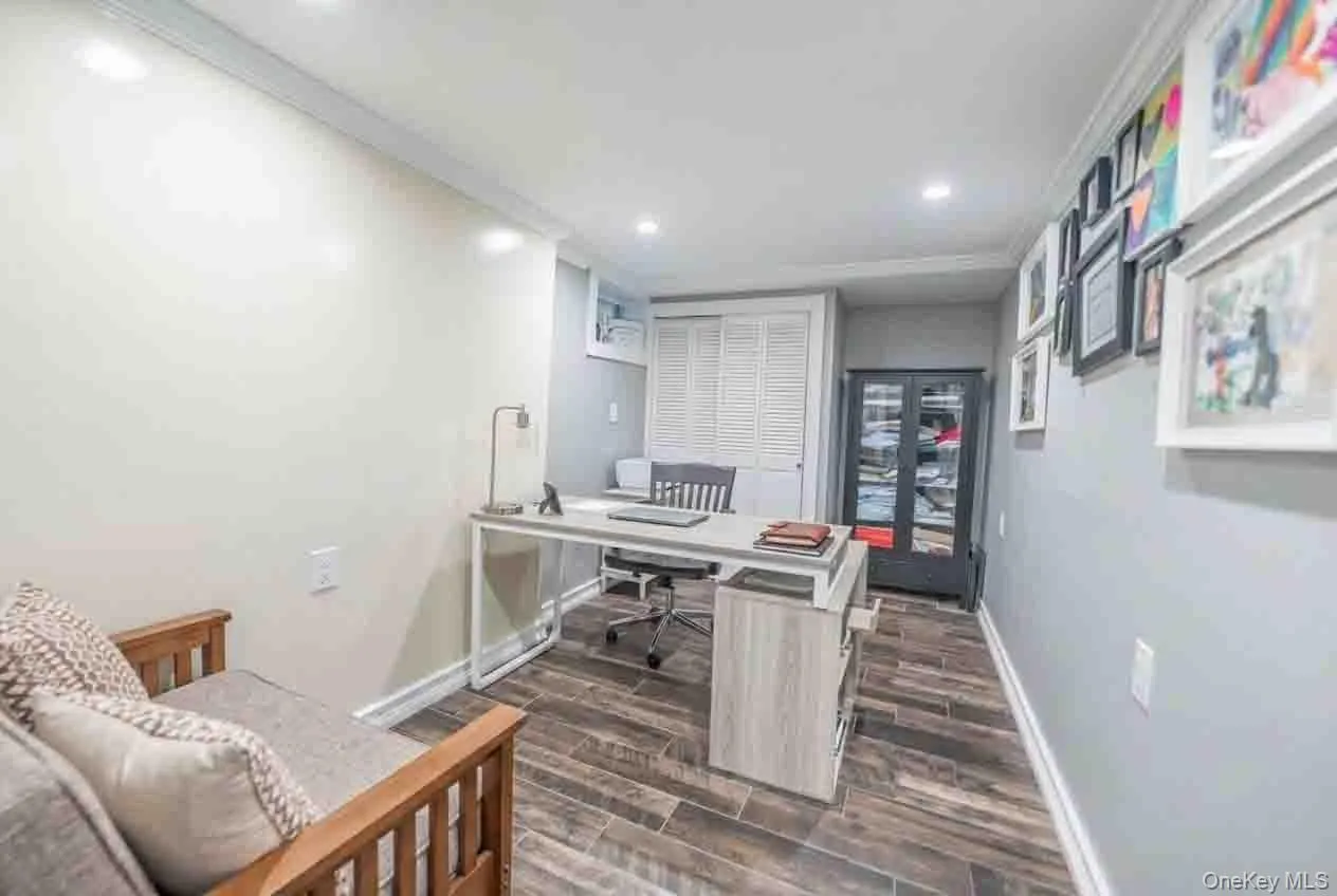 2 Ike Place, Hempstead, NY, 4 Bedrooms Bedrooms, 11 Rooms Rooms,3 BathroomsBathrooms,Residential,For Rent,Ike,0,1048827 2 Ike Place, Hempstead, NY, 4 Bedrooms Bedrooms, 11 Rooms Rooms,3 BathroomsBathrooms,Residential,For Rent,Ike,0,1048827