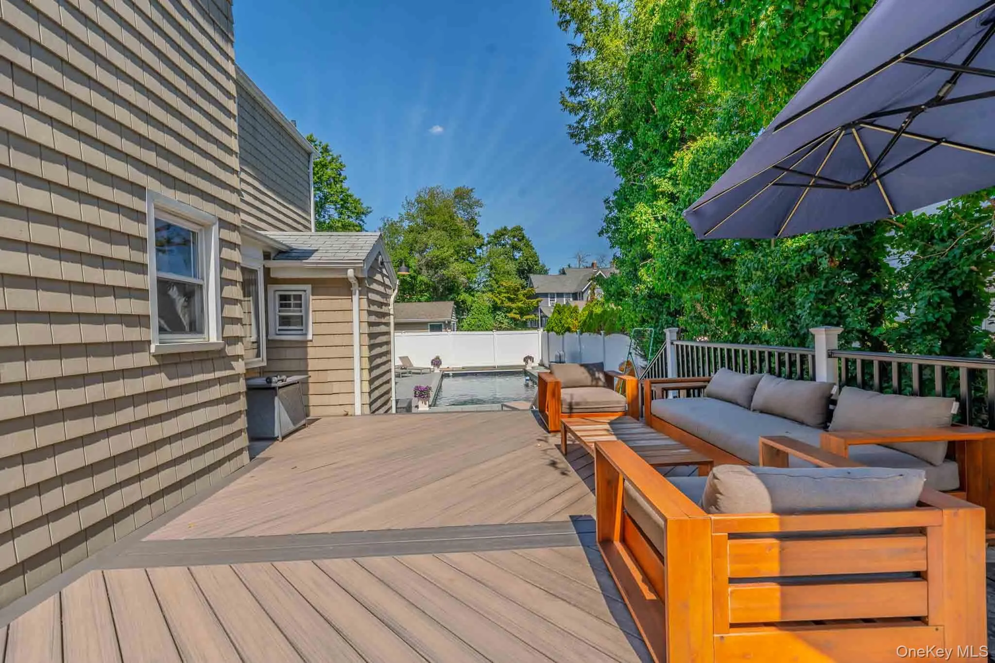 2 Ike Place, Hempstead, NY, 4 Bedrooms Bedrooms, 11 Rooms Rooms,3 BathroomsBathrooms,Residential,For Rent,Ike,0,1048827 2 Ike Place, Hempstead, NY, 4 Bedrooms Bedrooms, 11 Rooms Rooms,3 BathroomsBathrooms,Residential,For Rent,Ike,0,1048827