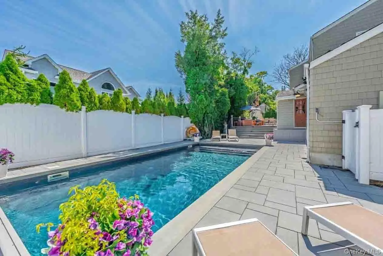 2 Ike Place, Hempstead, NY, 4 Bedrooms Bedrooms, 11 Rooms Rooms,3 BathroomsBathrooms,Residential,For Rent,Ike,0,1048827 2 Ike Place, Hempstead, NY, 4 Bedrooms Bedrooms, 11 Rooms Rooms,3 BathroomsBathrooms,Residential,For Rent,Ike,0,1048827
