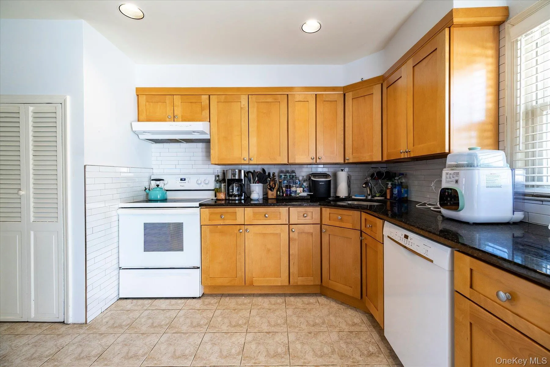129 Arlyn Drive, Oyster Bay, NY, 5 Bedrooms Bedrooms, 9 Rooms Rooms,2 BathroomsBathrooms,Residential,For Rent,Arlyn,0,1048828 129 Arlyn Drive, Oyster Bay, NY, 5 Bedrooms Bedrooms, 9 Rooms Rooms,2 BathroomsBathrooms,Residential,For Rent,Arlyn,0,1048828