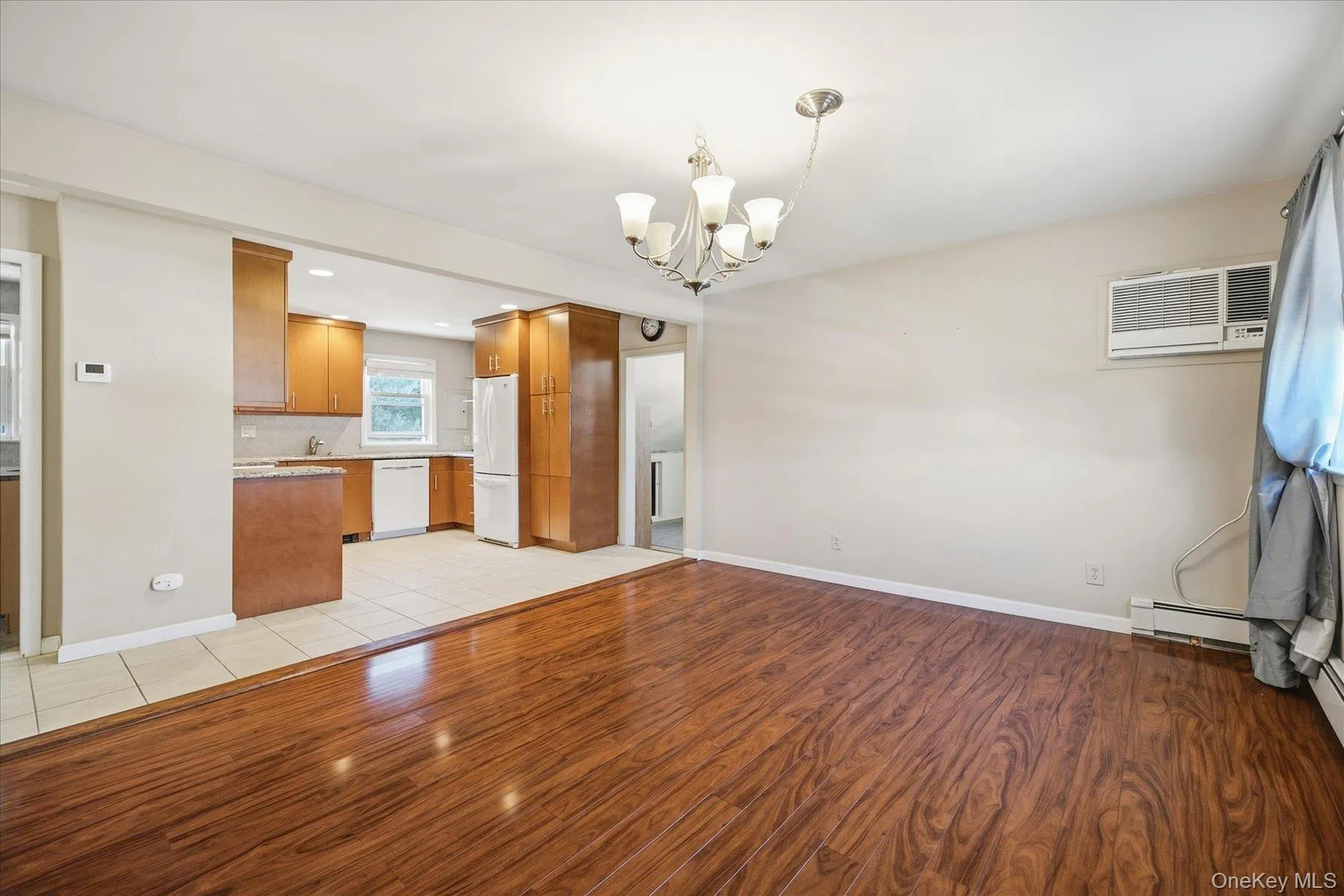 129 Arlyn Drive, Oyster Bay, NY, 5 Bedrooms Bedrooms, 9 Rooms Rooms,2 BathroomsBathrooms,Residential,For Rent,Arlyn,0,1048828 129 Arlyn Drive, Oyster Bay, NY, 5 Bedrooms Bedrooms, 9 Rooms Rooms,2 BathroomsBathrooms,Residential,For Rent,Arlyn,0,1048828