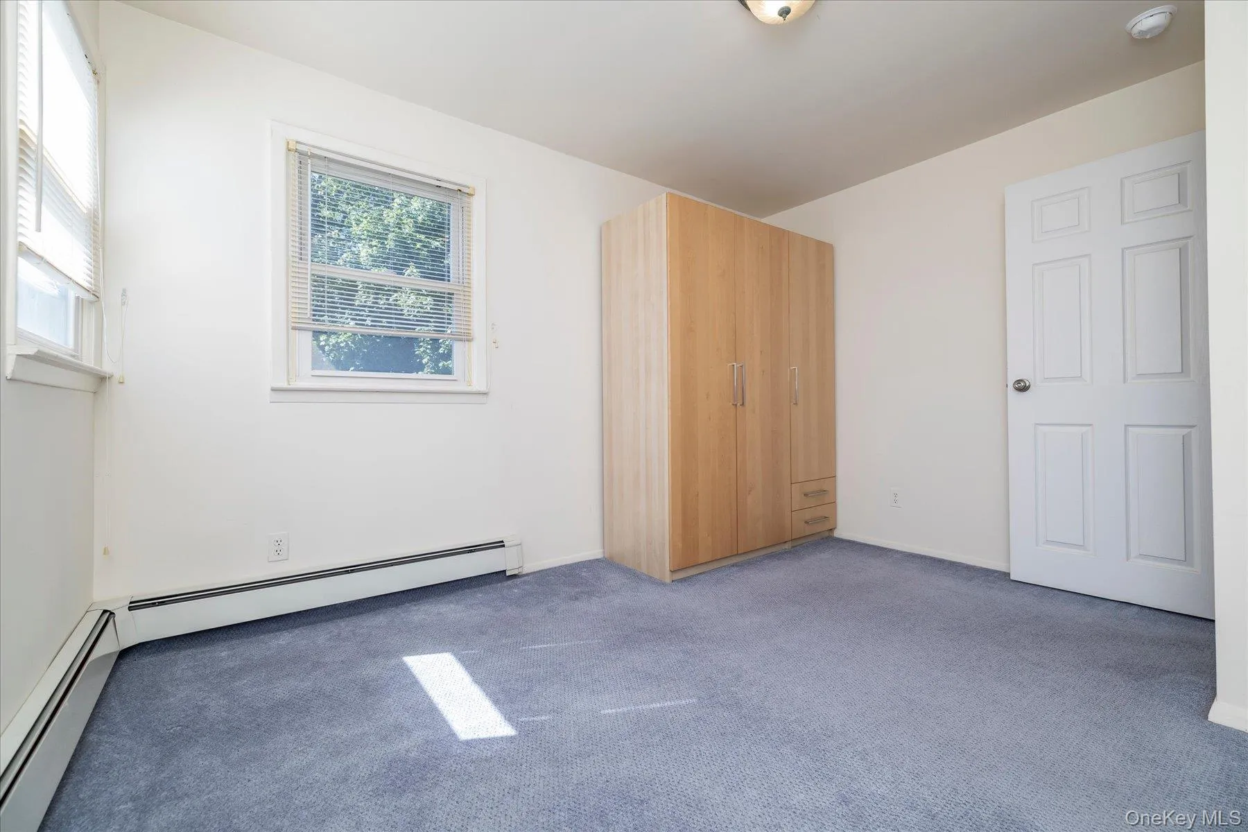 129 Arlyn Drive, Oyster Bay, NY, 5 Bedrooms Bedrooms, 9 Rooms Rooms,2 BathroomsBathrooms,Residential,For Rent,Arlyn,0,1048828 129 Arlyn Drive, Oyster Bay, NY, 5 Bedrooms Bedrooms, 9 Rooms Rooms,2 BathroomsBathrooms,Residential,For Rent,Arlyn,0,1048828