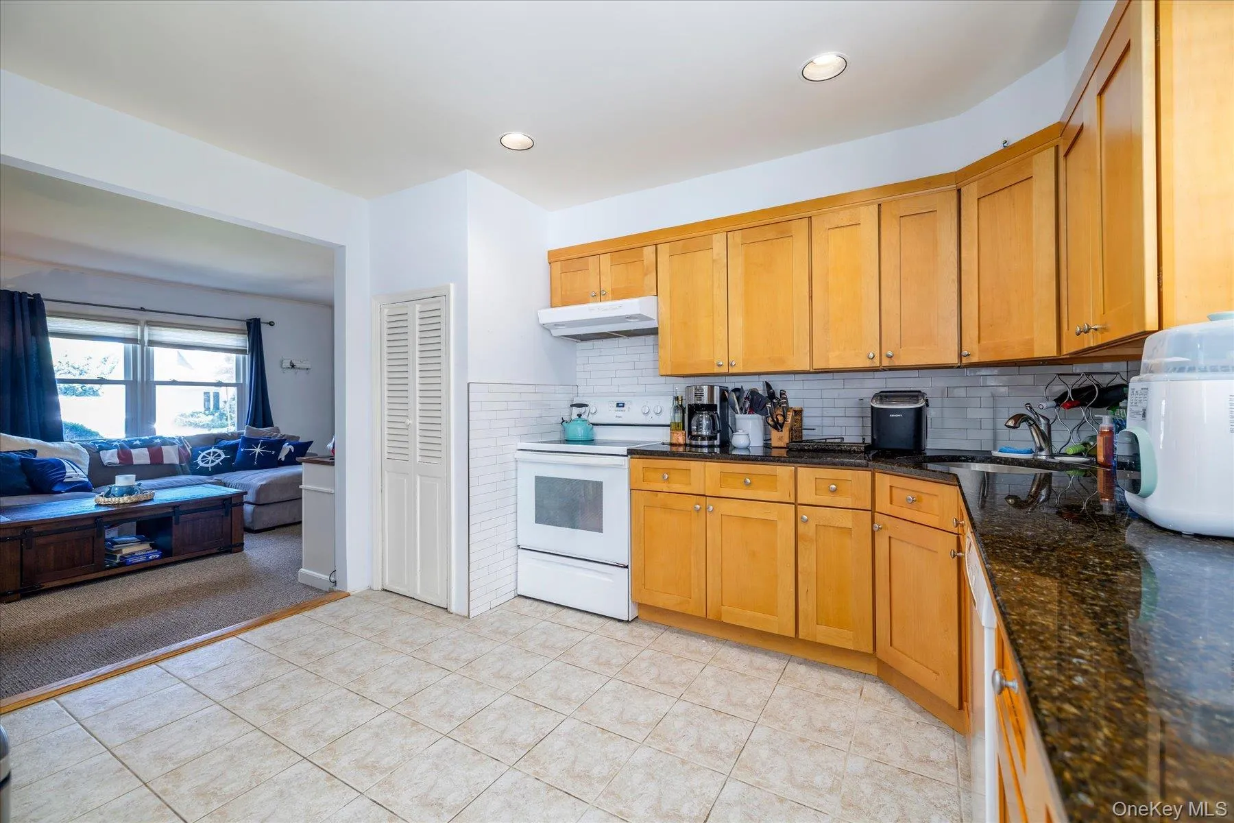 129 Arlyn Drive, Oyster Bay, NY, 5 Bedrooms Bedrooms, 9 Rooms Rooms,2 BathroomsBathrooms,Residential,For Rent,Arlyn,0,1048828 129 Arlyn Drive, Oyster Bay, NY, 5 Bedrooms Bedrooms, 9 Rooms Rooms,2 BathroomsBathrooms,Residential,For Rent,Arlyn,0,1048828