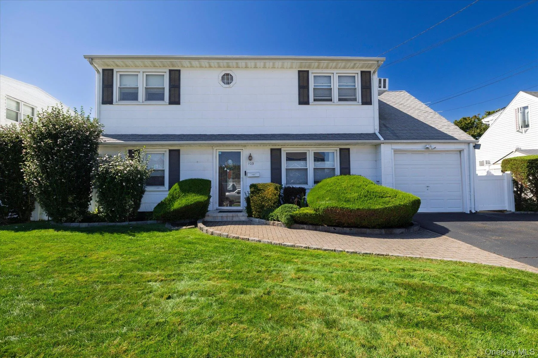 129 Arlyn Drive, Oyster Bay, NY, 5 Bedrooms Bedrooms, 9 Rooms Rooms,2 BathroomsBathrooms,Residential,For Rent,Arlyn,0,1048828 129 Arlyn Drive, Oyster Bay, NY, 5 Bedrooms Bedrooms, 9 Rooms Rooms,2 BathroomsBathrooms,Residential,For Rent,Arlyn,0,1048828