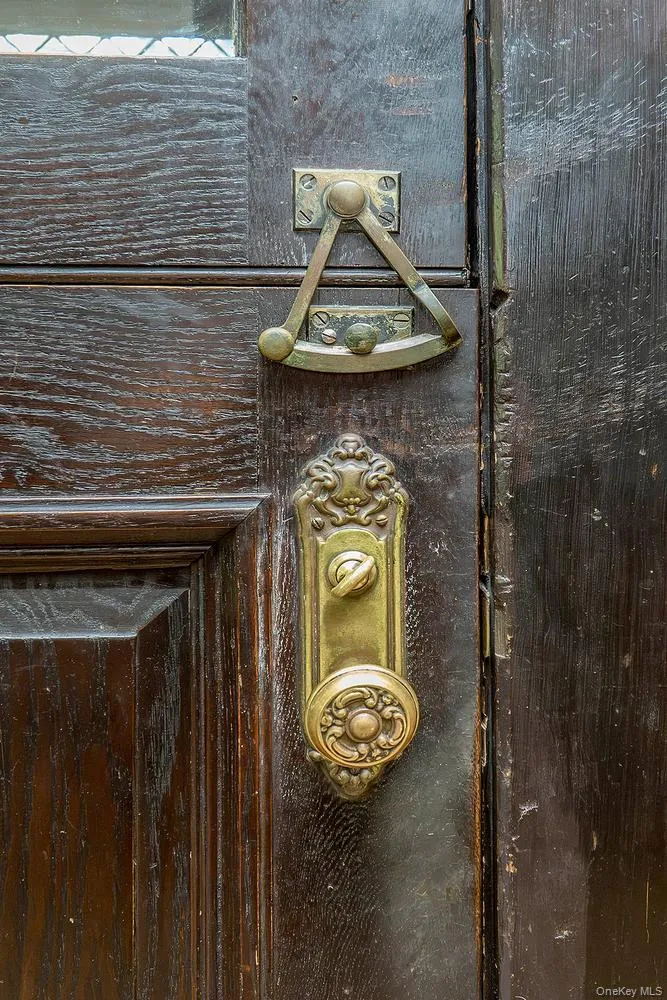 Inside of front door original doorknob and lock Inside of front door original doorknob and lock