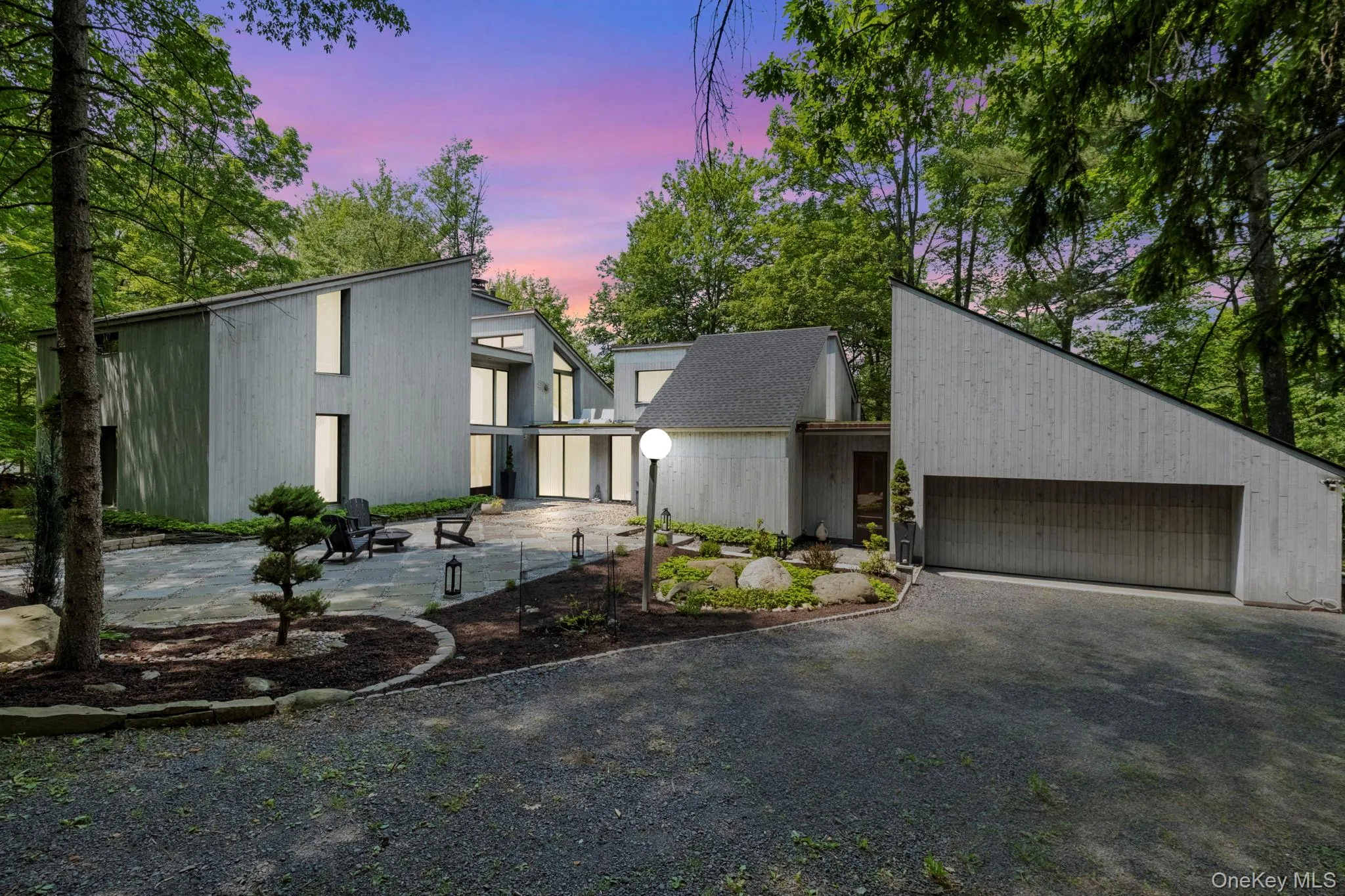 19-21 Lincoln Terrace, Middletown, NY, 4 Bedrooms Bedrooms, 12 Rooms Rooms,2 BathroomsBathrooms,Residential,For Rent,Lincoln,0,1048837 19-21 Lincoln Terrace, Middletown, NY, 4 Bedrooms Bedrooms, 12 Rooms Rooms,2 BathroomsBathrooms,Residential,For Rent,Lincoln,0,1048837