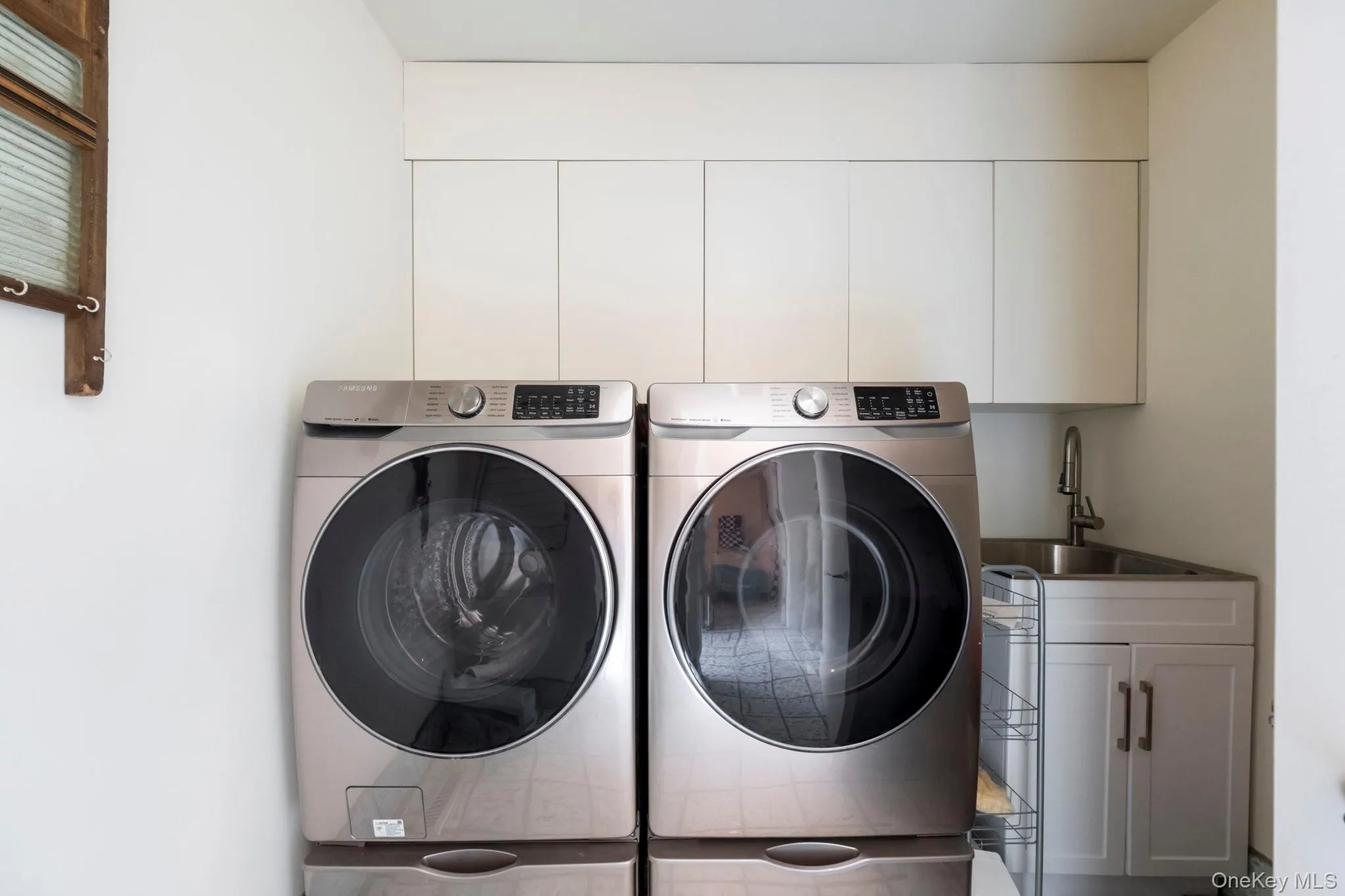 19-21 Lincoln Terrace, Middletown, NY, 4 Bedrooms Bedrooms, 12 Rooms Rooms,2 BathroomsBathrooms,Residential,For Rent,Lincoln,0,1048837 19-21 Lincoln Terrace, Middletown, NY, 4 Bedrooms Bedrooms, 12 Rooms Rooms,2 BathroomsBathrooms,Residential,For Rent,Lincoln,0,1048837